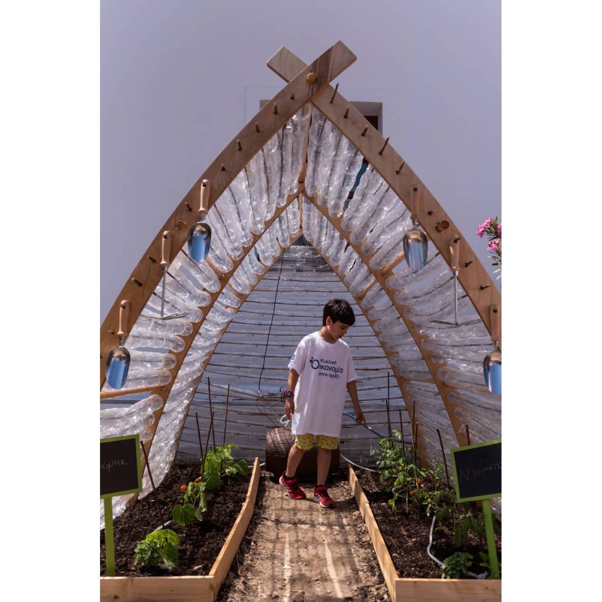 Στιγμιότυπο από την επίδειξη λειτουργίας των αισθητήρων που έχουν τοποθετηθεί στο θερμοκήπιο.