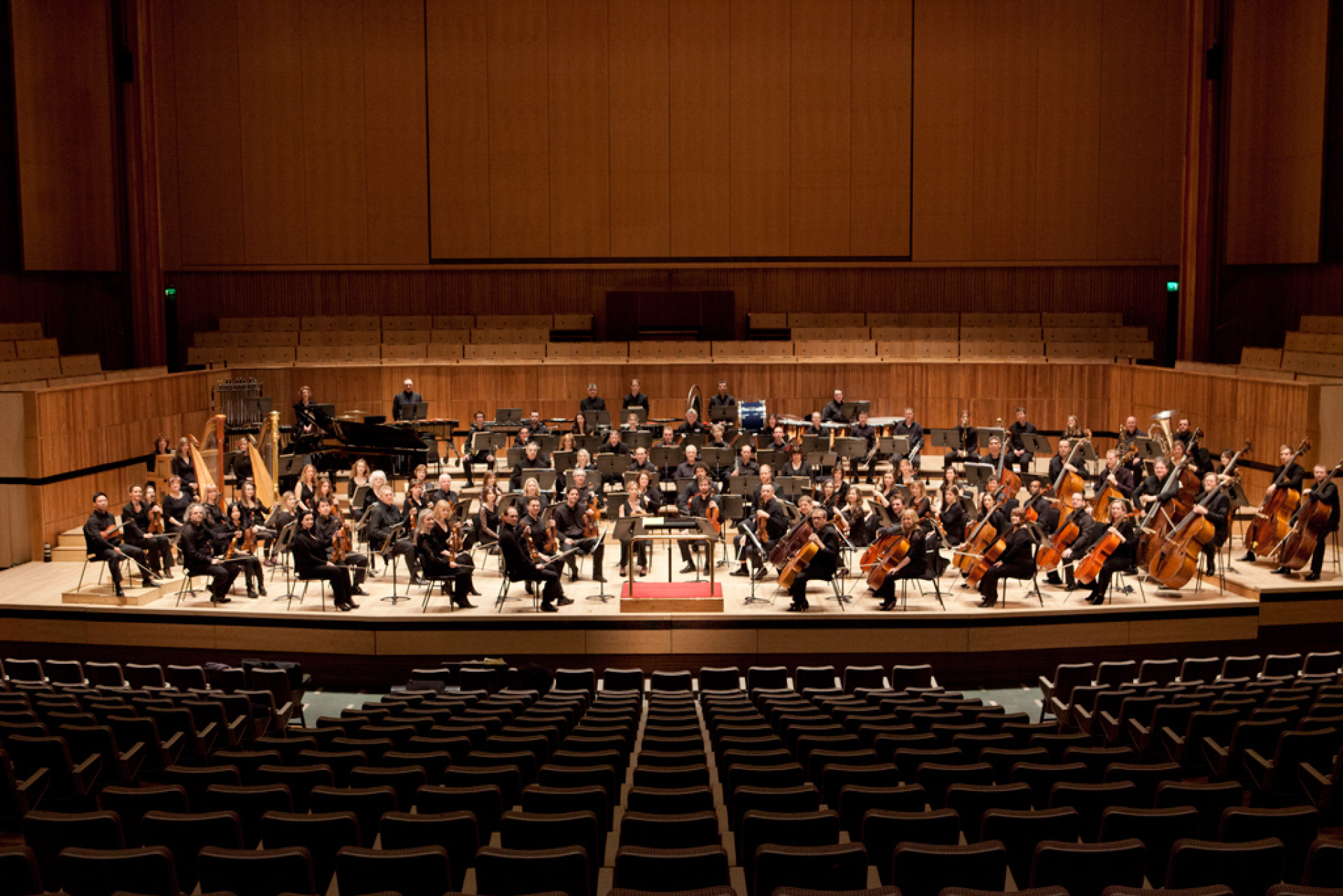 philharmonia_orchestra_272dd825_phol307_benjamin_ealovega.jpg