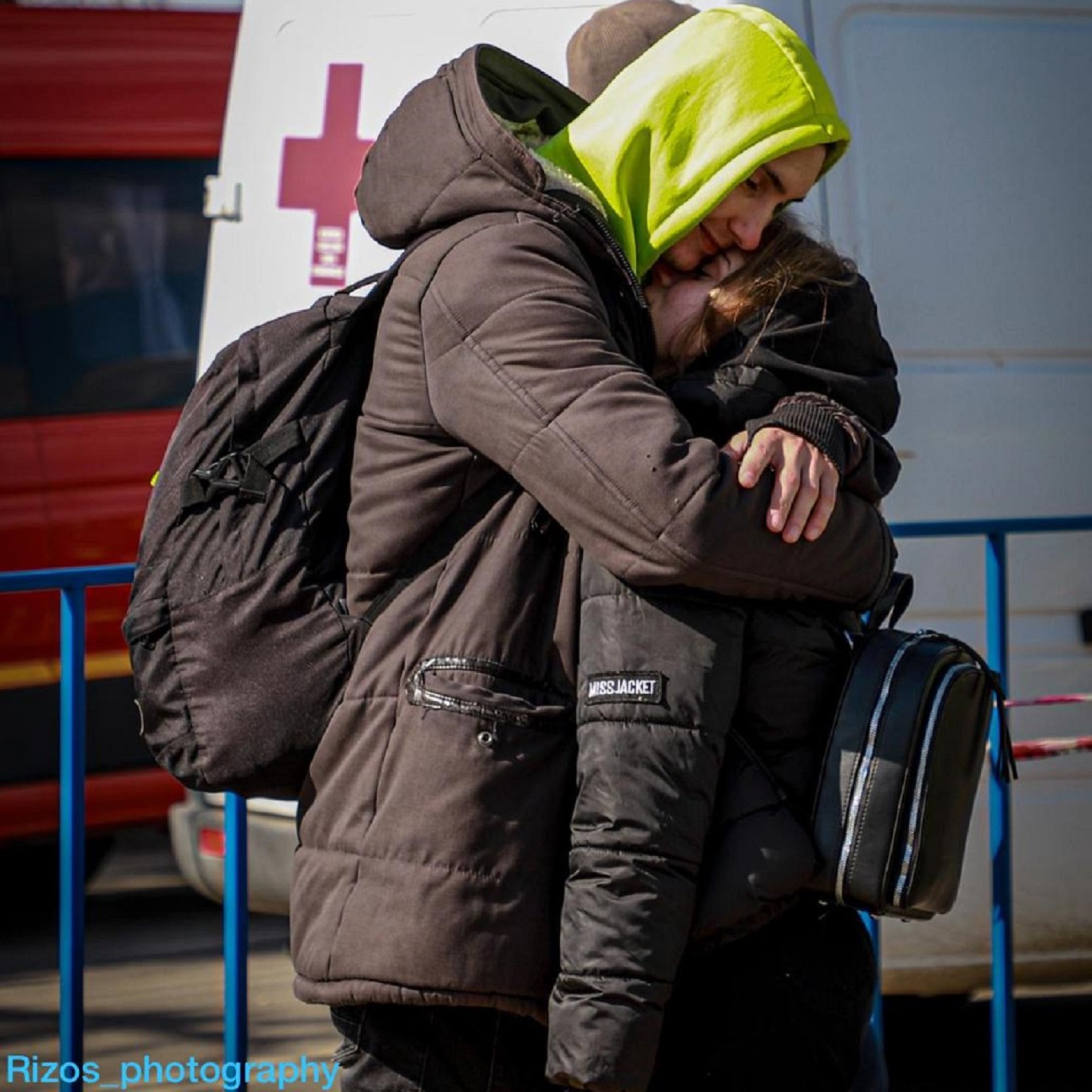 Πρόσφυγες από την Ουκρανία στα σύνορα στο Σιρέτ. 