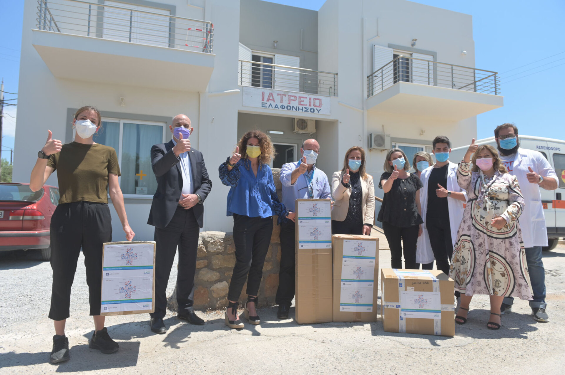 Παράδοση στην Ελαφόνησο από την Alpha Bank και την Άγονη Γραμμή Γόνιμη