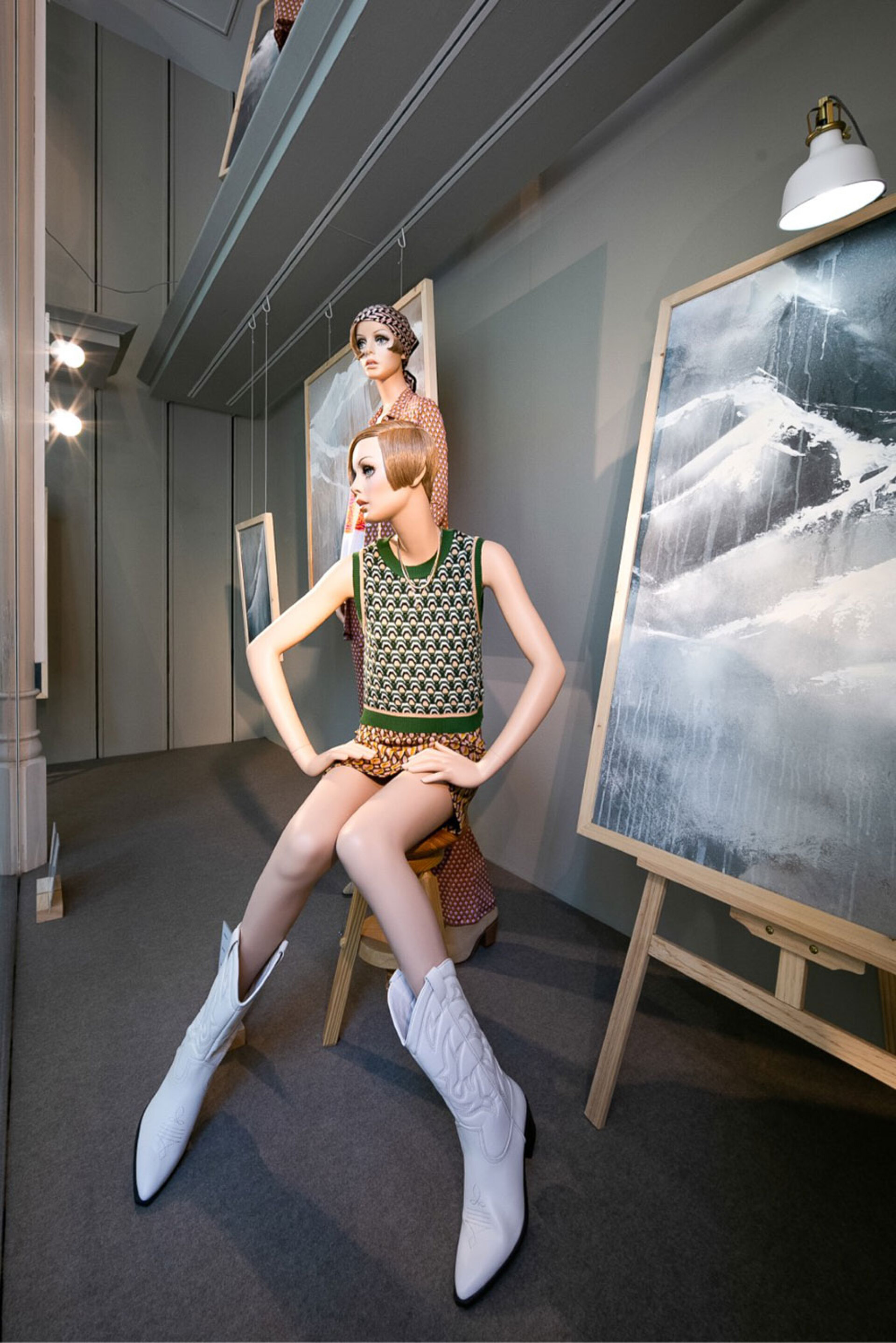 Κούκλα Twiggy για τα Stradivarius