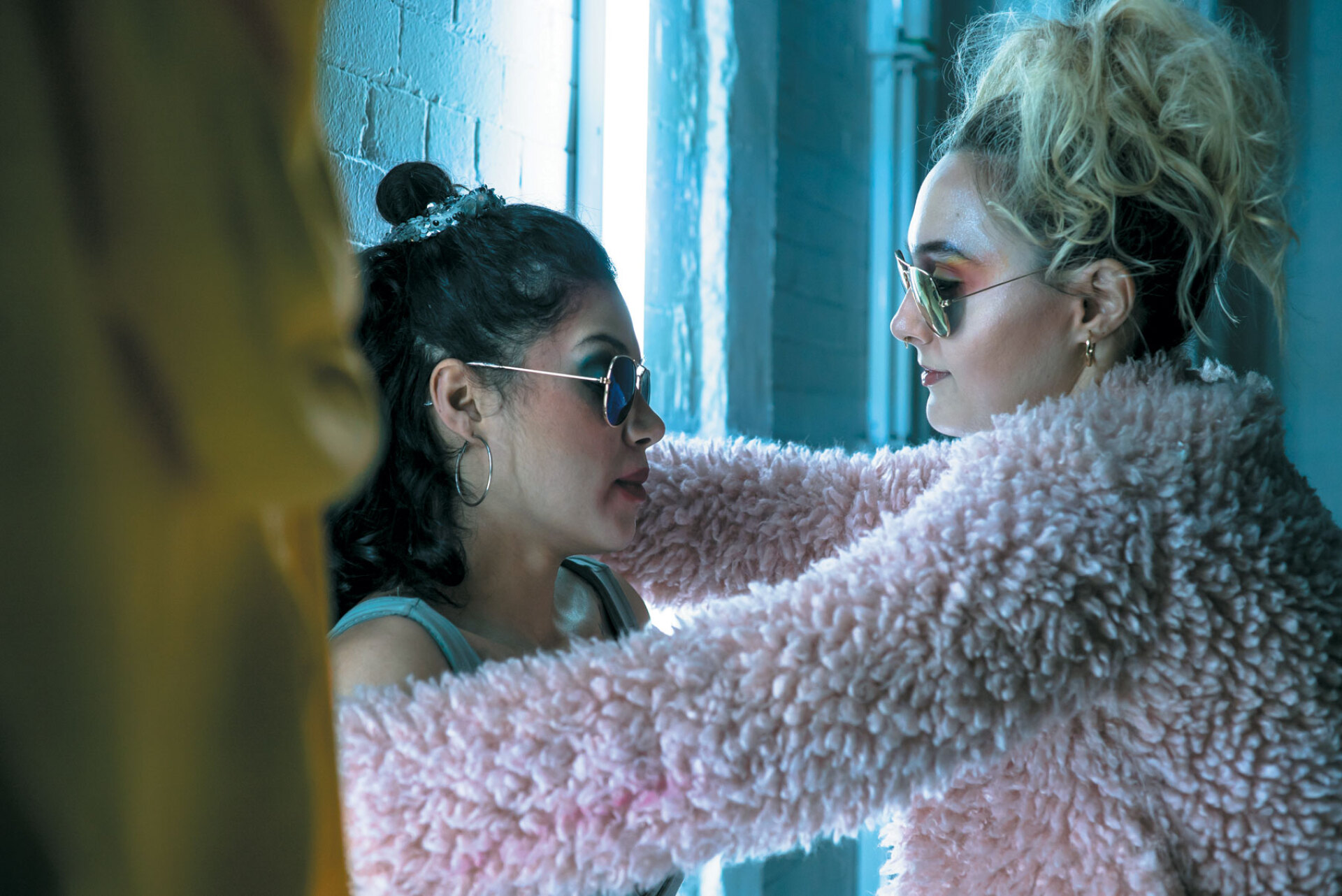 Σκηνή από την θεατρική παράσταση «When we went electronic»