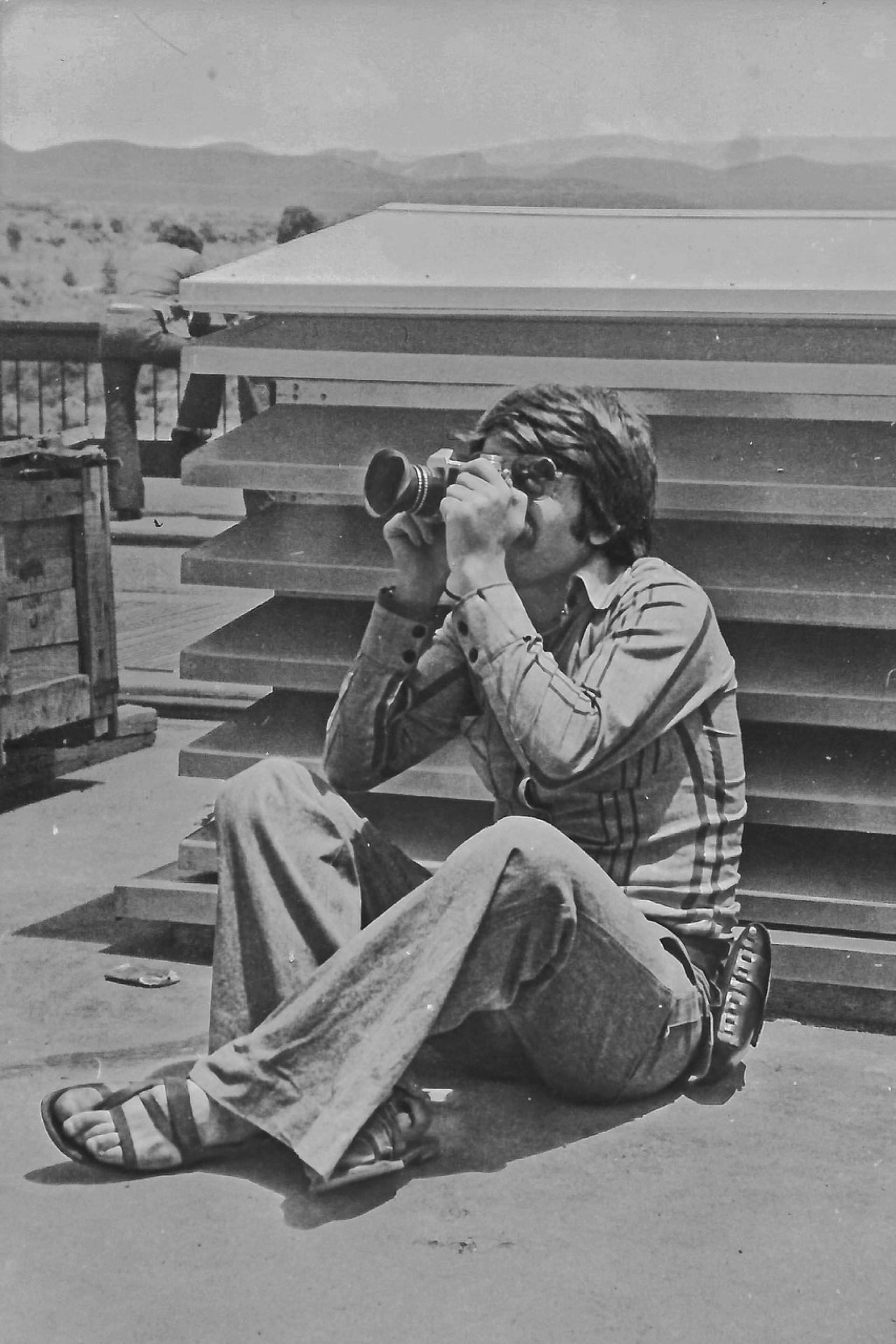 Μιχάλης Οικονομάκης, «Απέραντα Οικείο»