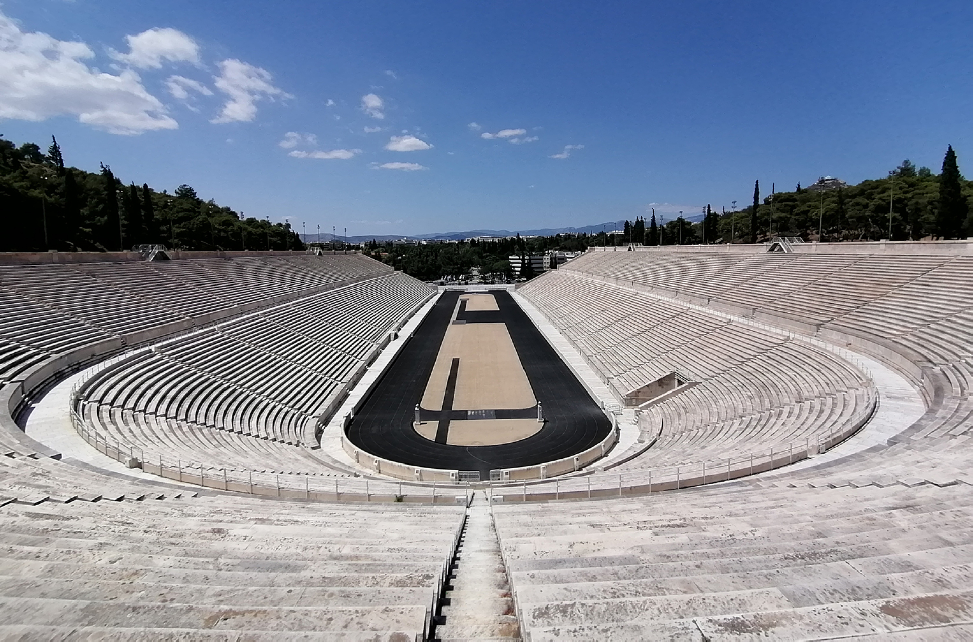 Το Παναθηναϊκό Στάδιο, γνωστό και ως Καλλιμάρμαρο