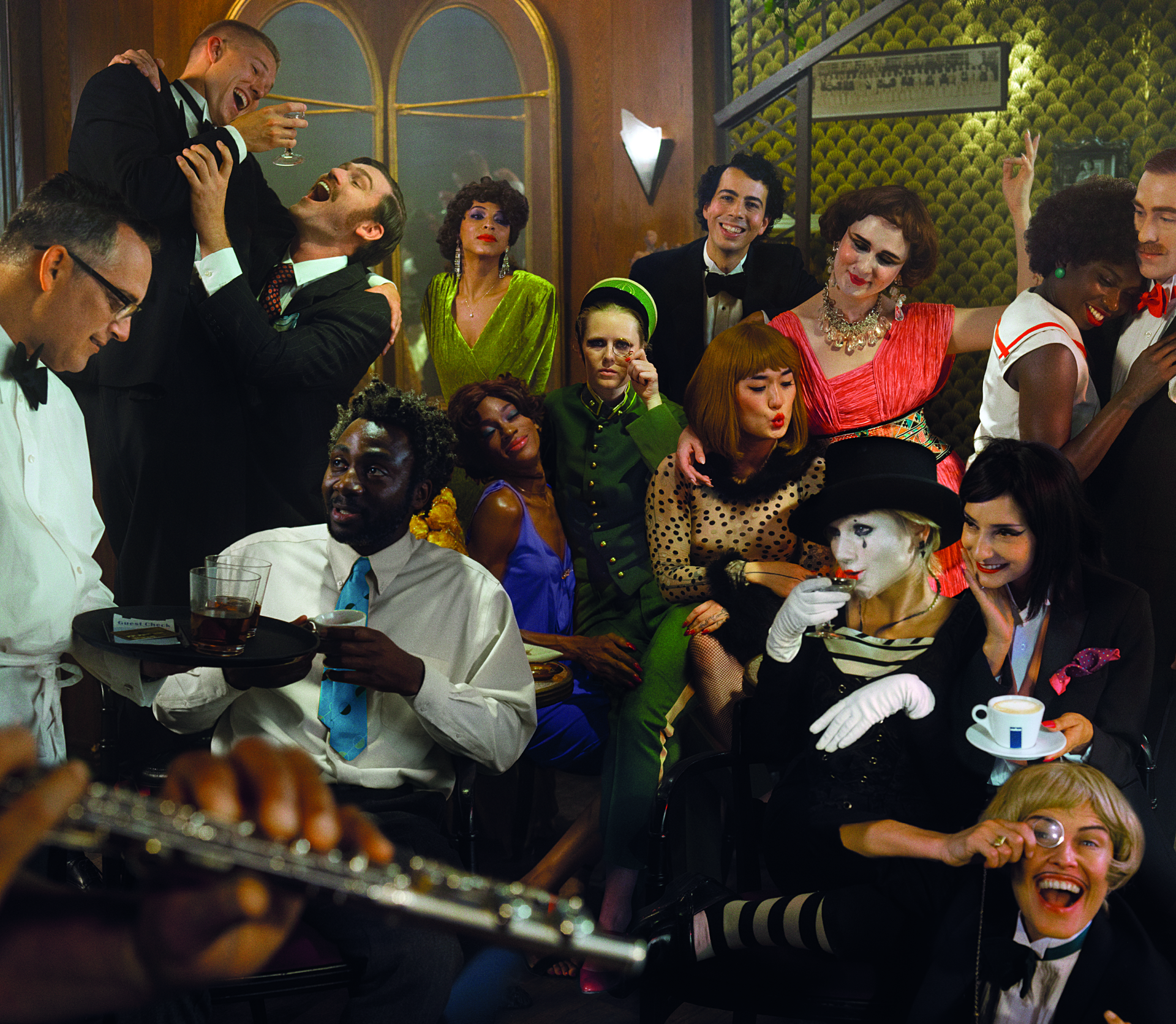 Συνέντευξη: Η αμερικανίδα φωτογράφος Alex Prager μιλάει για τις 12 εικόνες του νέου ημερολογίου της Lavazza με τίτλο «YES! We 're Open»