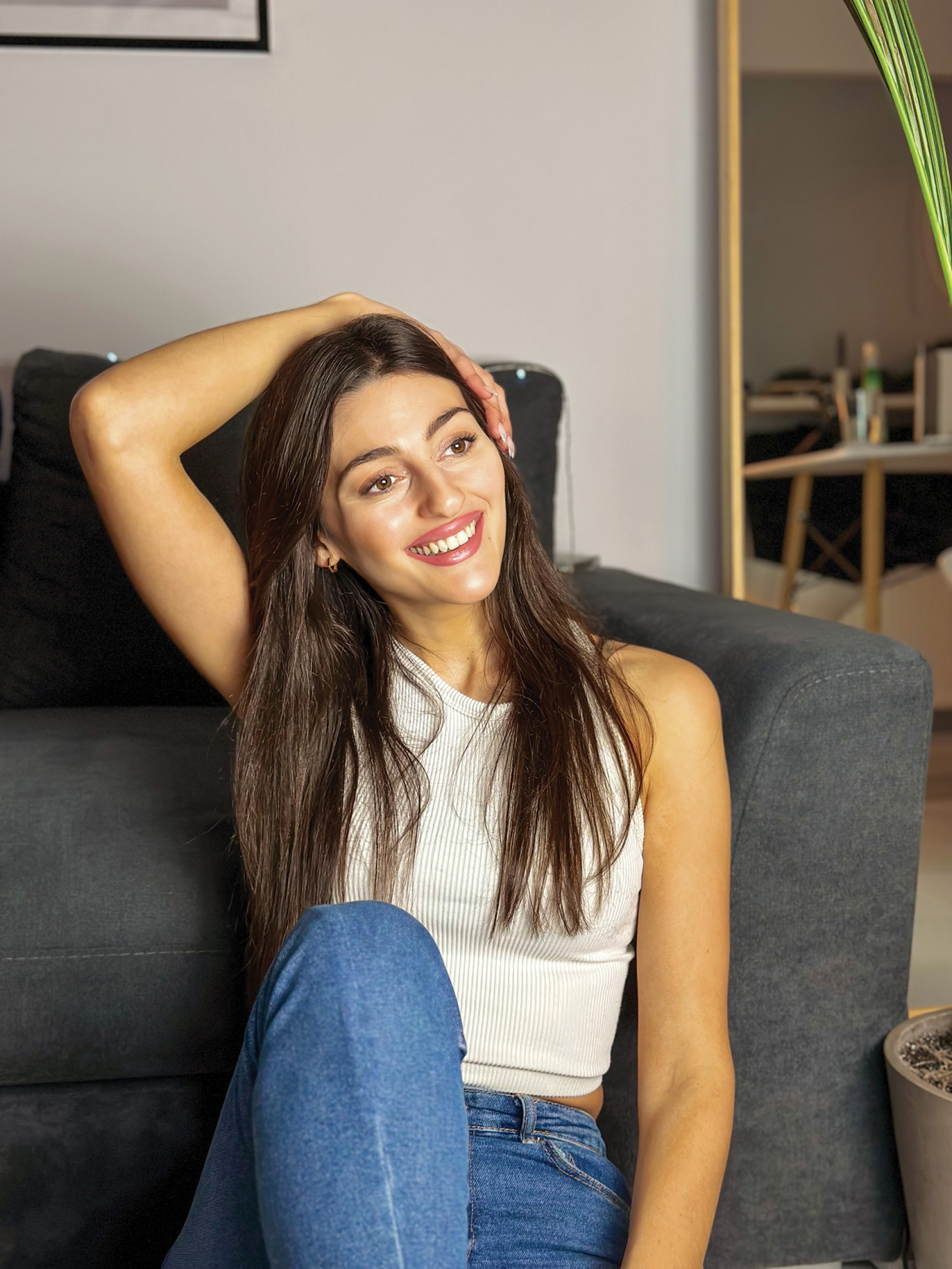 Βασιλική Τσερτσελή, Βιολόγος, content creator