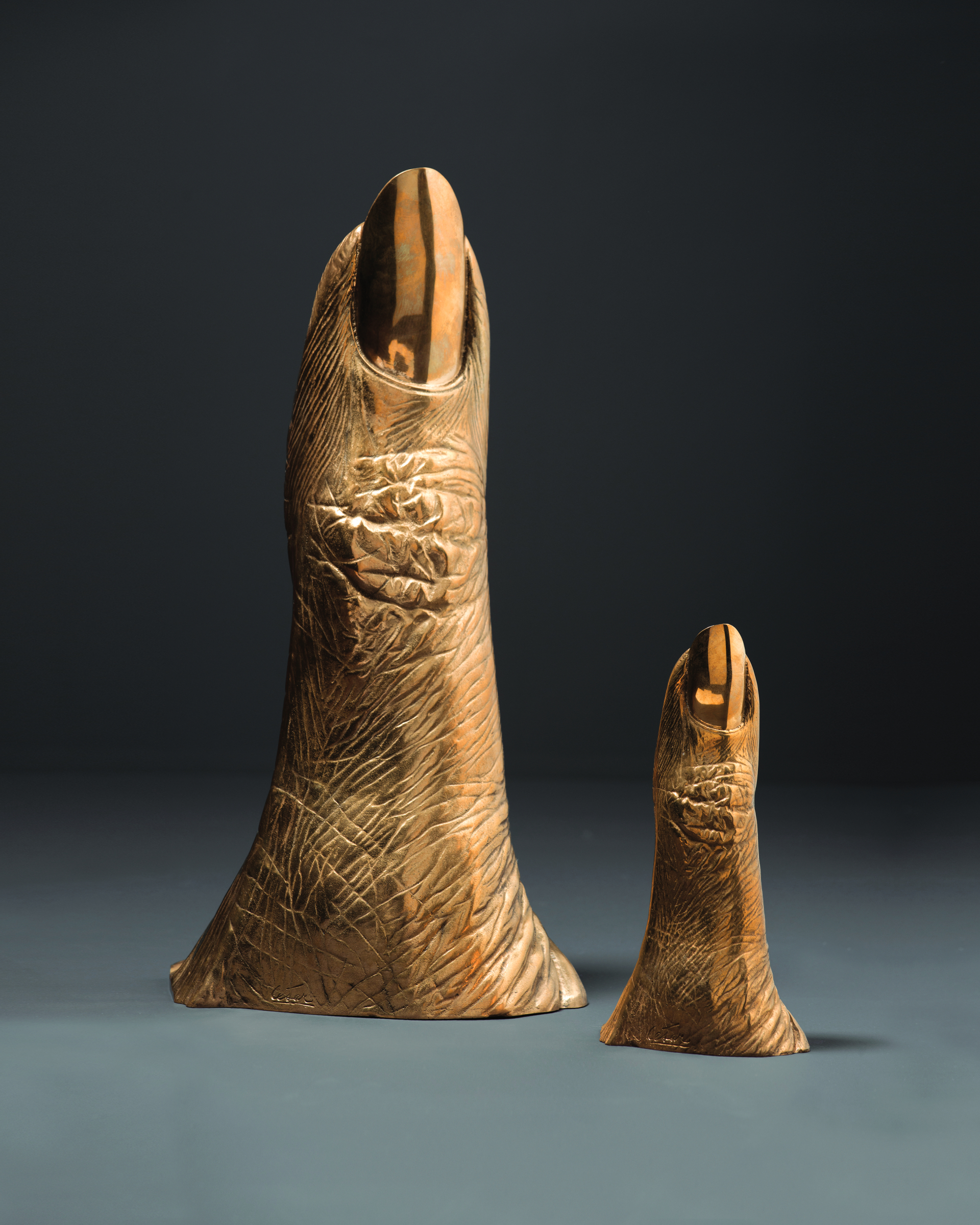 Tο γλυπτό του César «Αντίχειρας»