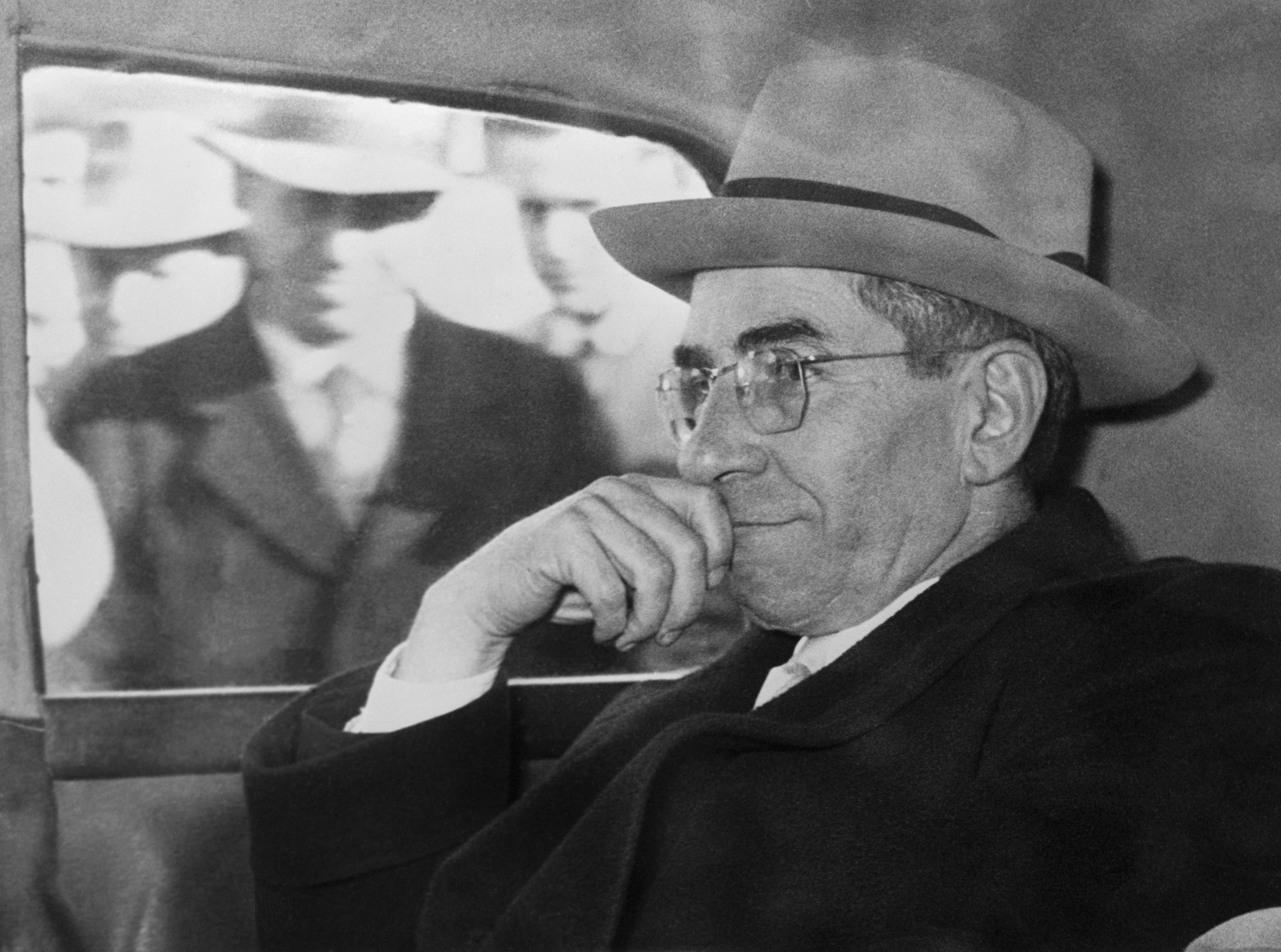 Ο Charles «Lucky» Luciano σε αυτοκίνητο