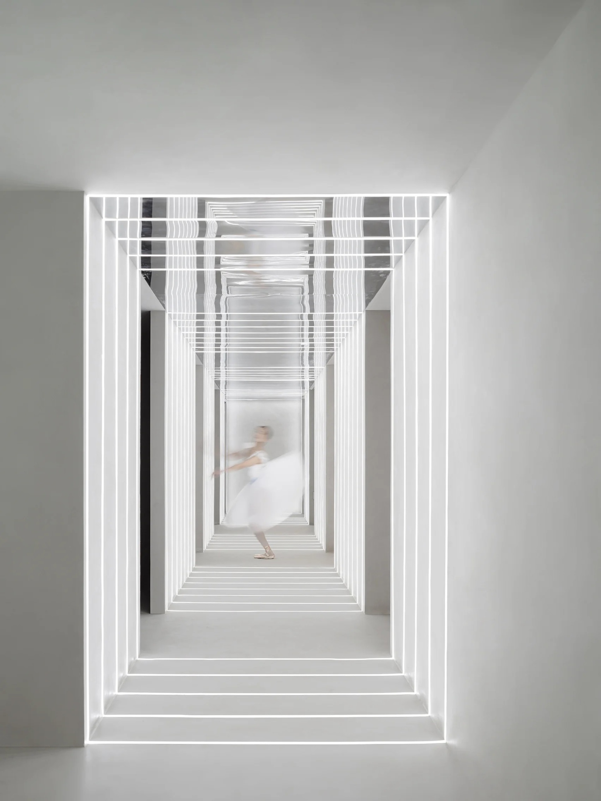 Το νέο δωμάτιο απόδρασης της εταιρίας Qian Hu Zhi Wu στην Κίνα ταξιδεύει στον χρόνο και τον χώρο - Μια περιήγηση στη δημιουργία του στούντιο Panda Nana.