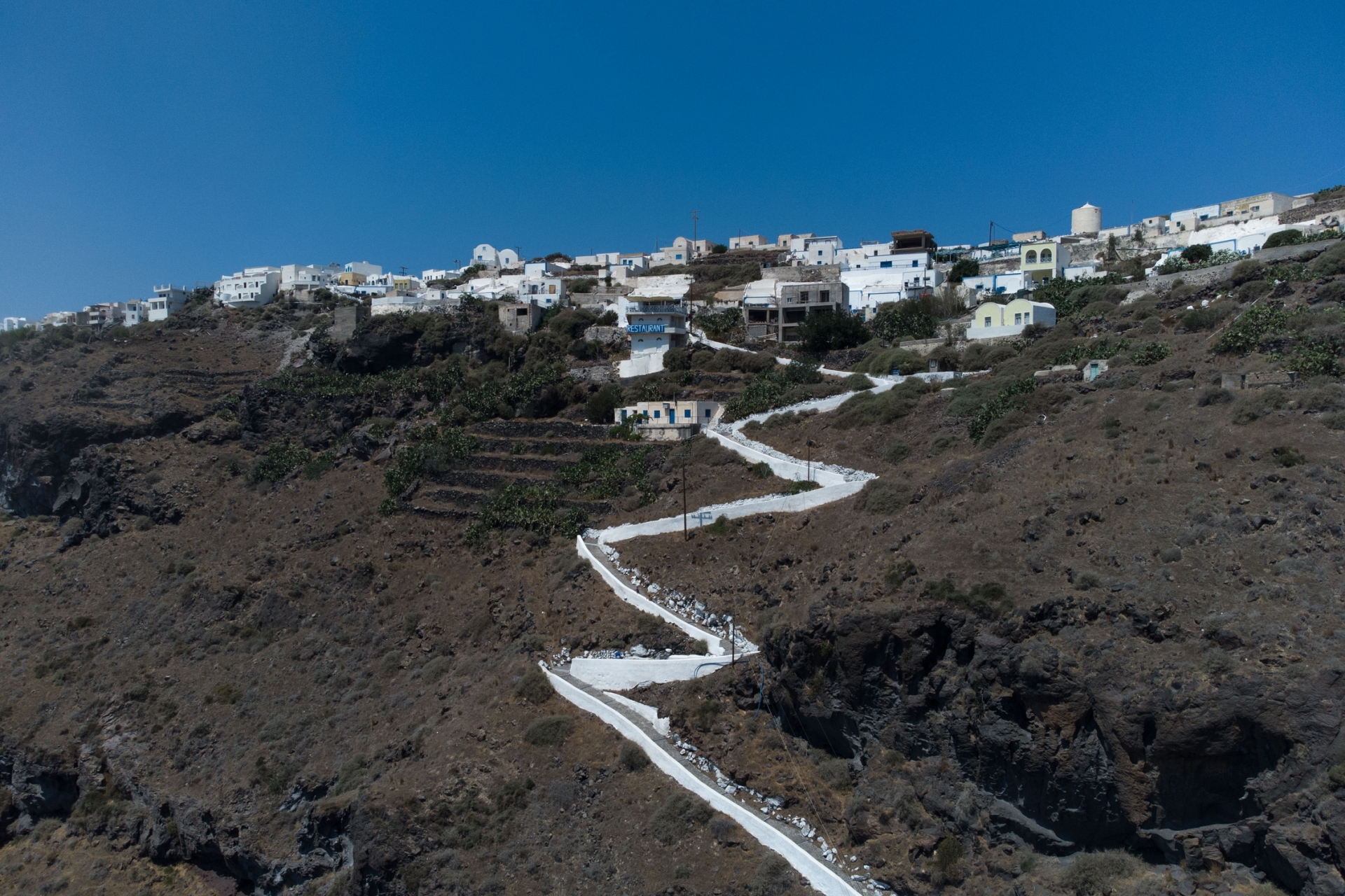 Μια θεαματική περιήγηση στα ελληνικά νησιά και σε 25 ξεχωριστούς τουριστικούς προορισμούς της χώρας μας, μέσα από το πρίσμα του National Geographic.