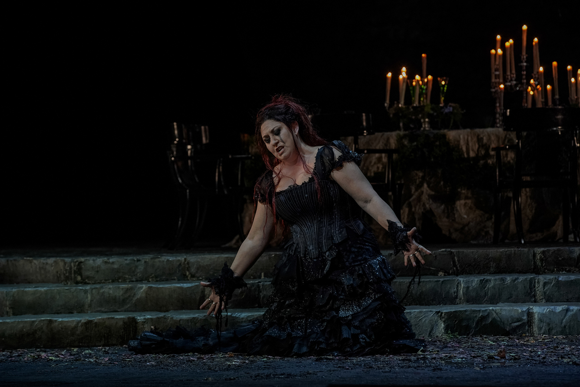 «Μήδεια» στην Εθνική Λυρική Σκηνή: Φωτογραφίες και βίντεο από την προετοιμασία της παράστασης - Άννα Πιρότσι