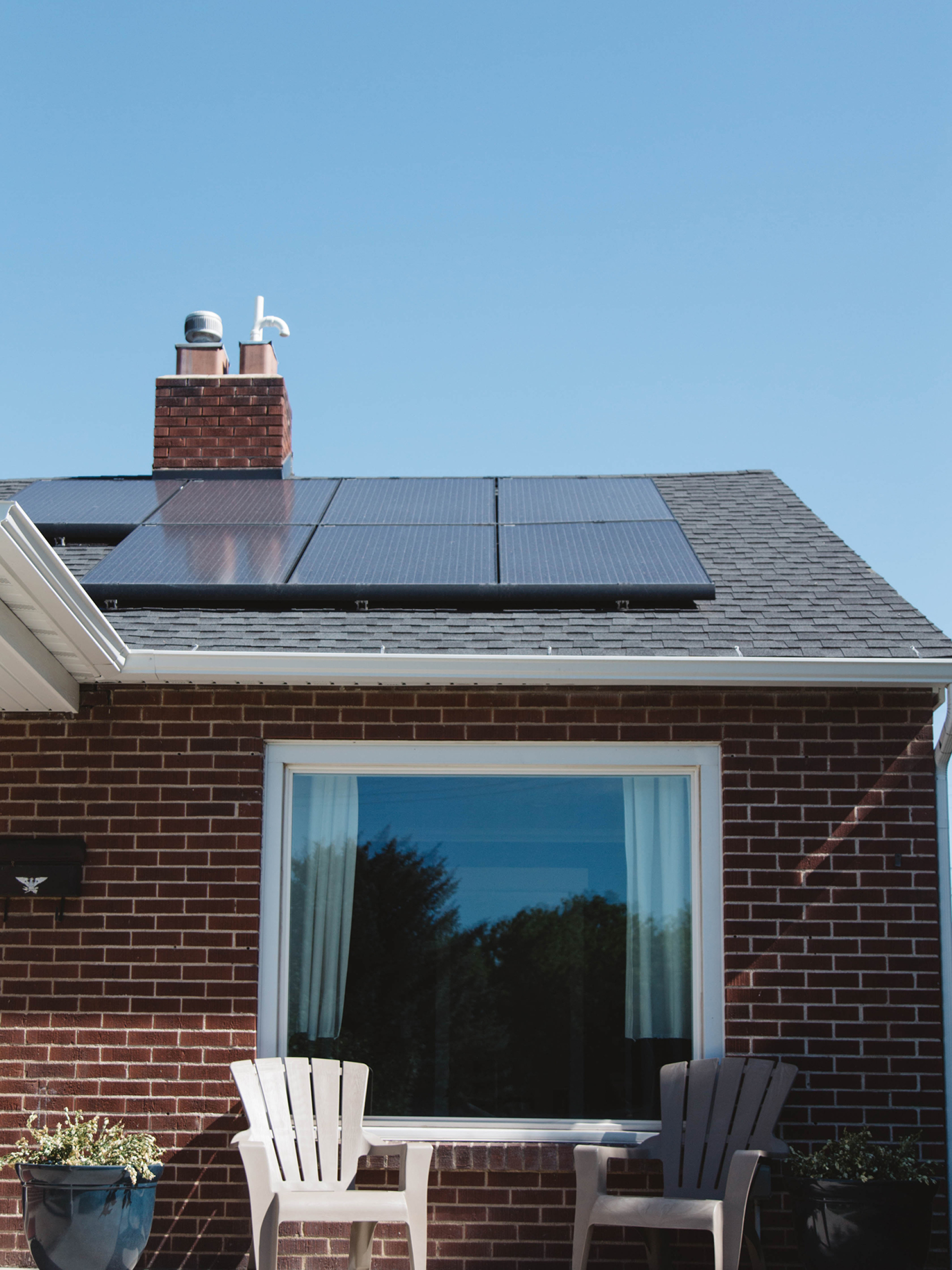 Οι ολοκληρωμένες λύσεις Φωτοβολταϊκών Συστημάτων της ΔΕΗ σας δίνουν τη δυνατότητα να παράγεται τη δική σας ενέργεια