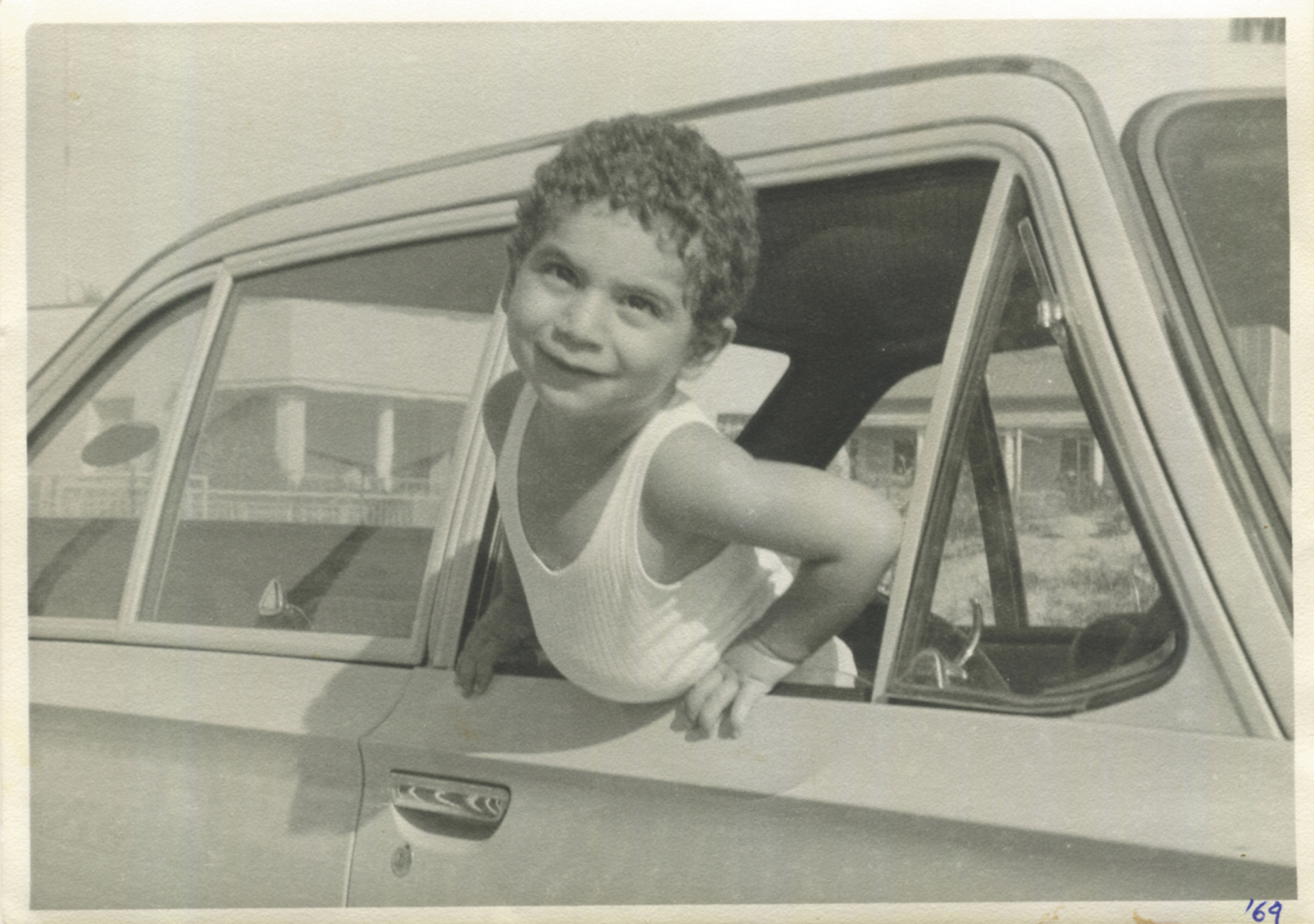 Ο Γιάννης Οικονομίδης το 1969