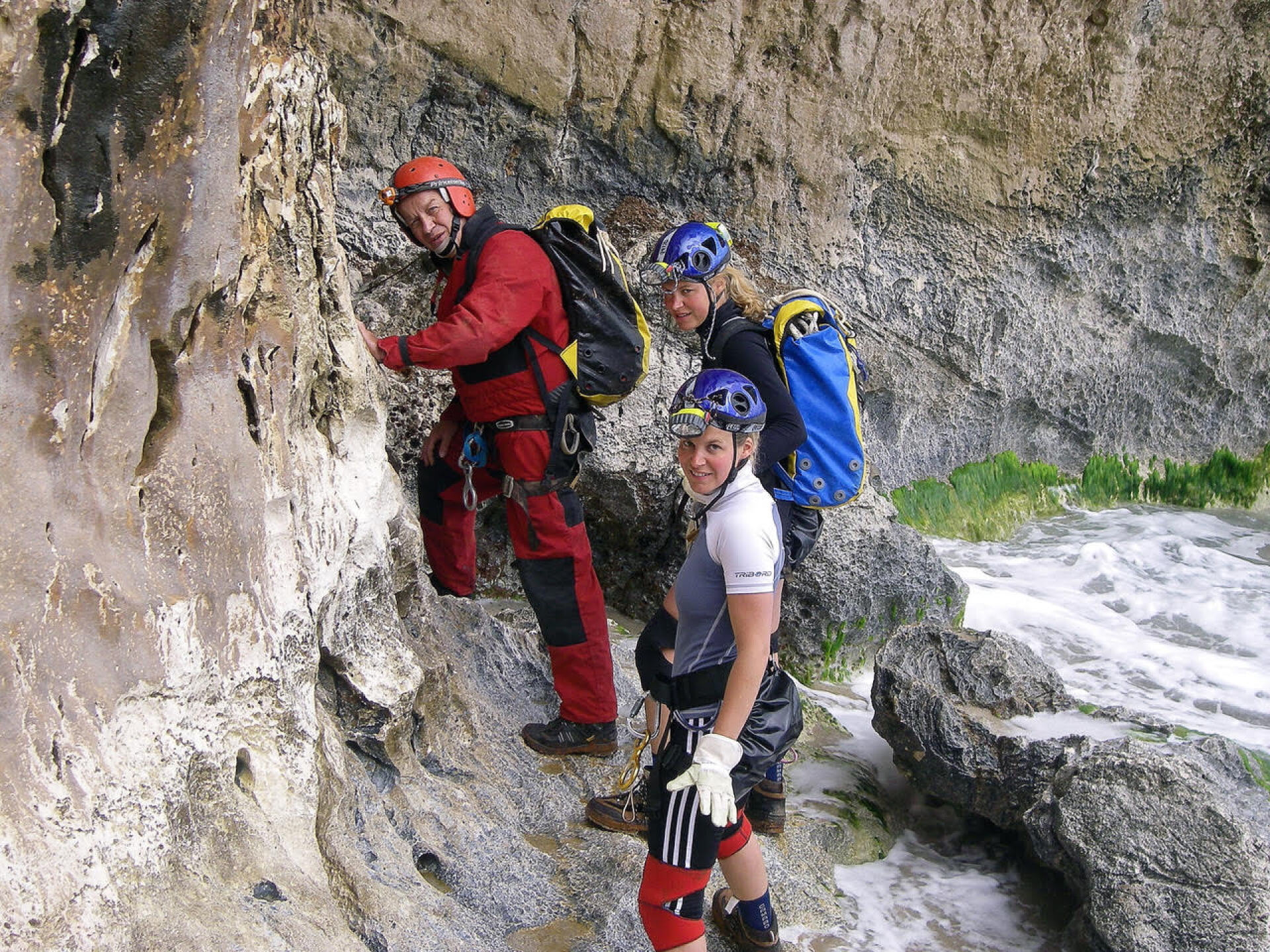 Ο 82χρονος Βόλφγκανγκ Στράιχερ, που έχει διασχίσει πάνω από 1000 φαράγγια ανά τον πλανήτη, έρχεται στην Ελλάδα για το Διεθνές Φεστιβάλ Canyoning.