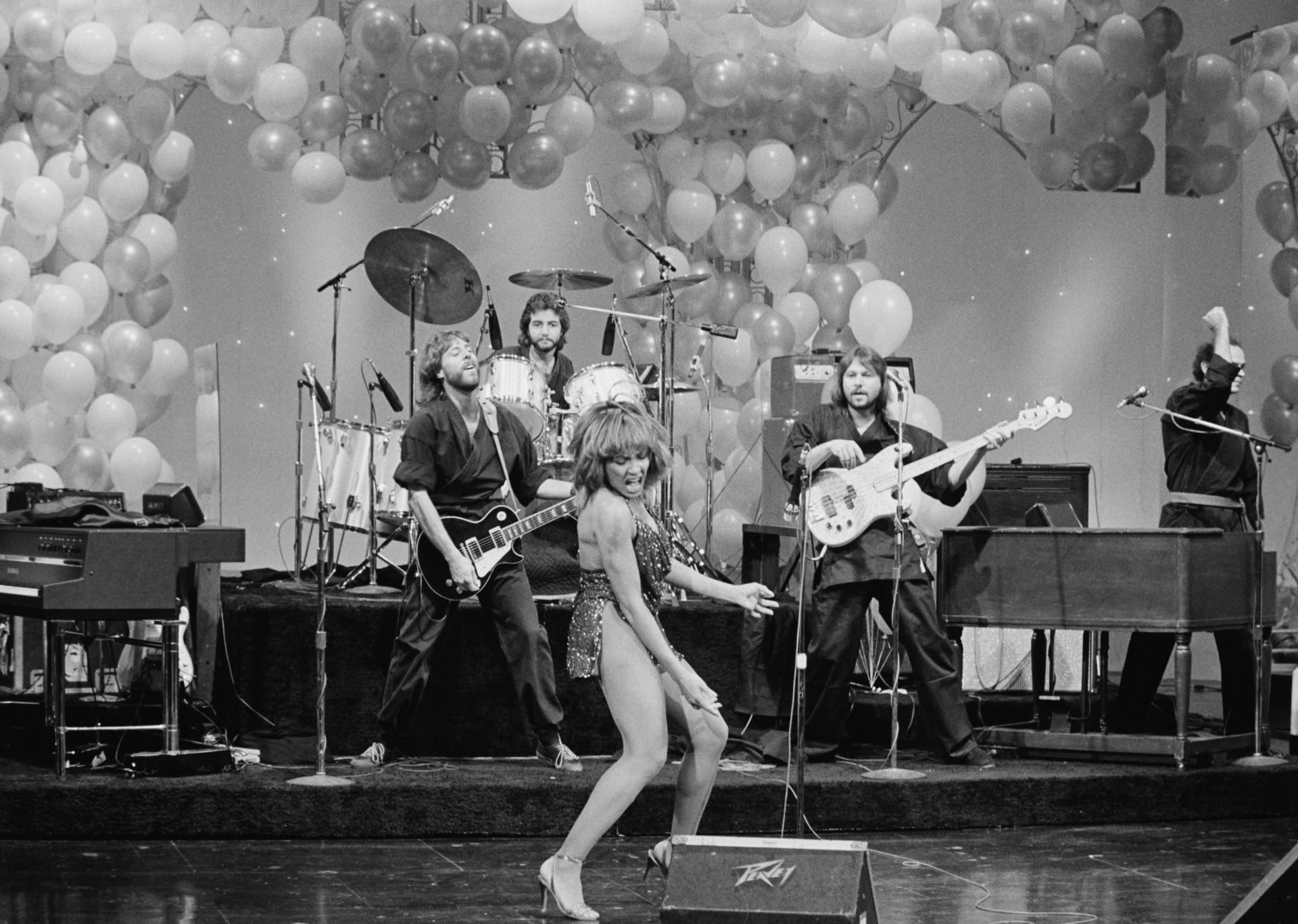 Η ζωή, η μουσική και το look της μεγάλης Tina Turner 