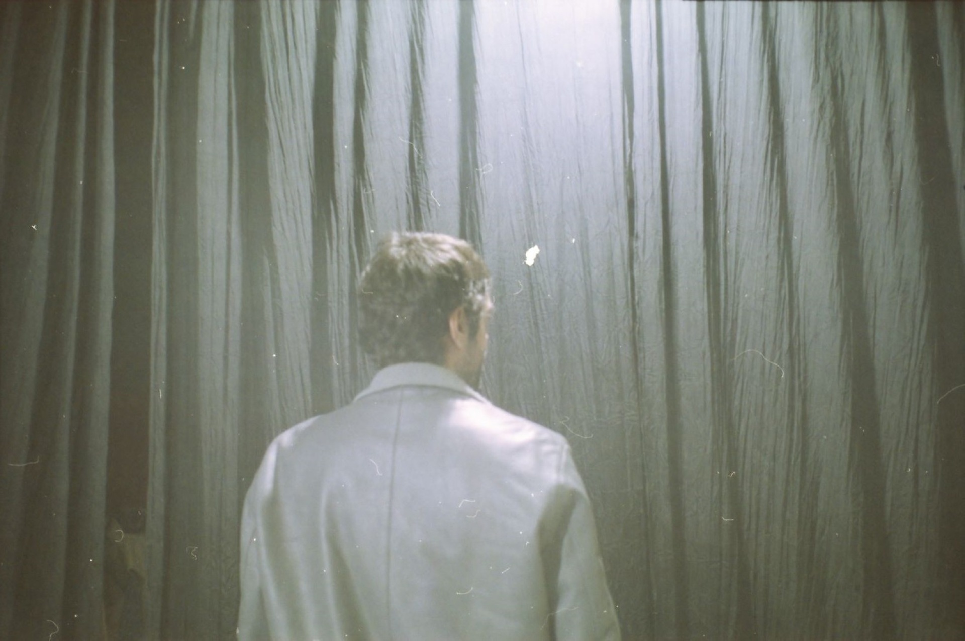 Γωγώ Πονηράκου: Ο «μέινστριμ» κόσμος που ζούμε σε 40 φωτογραφίες της