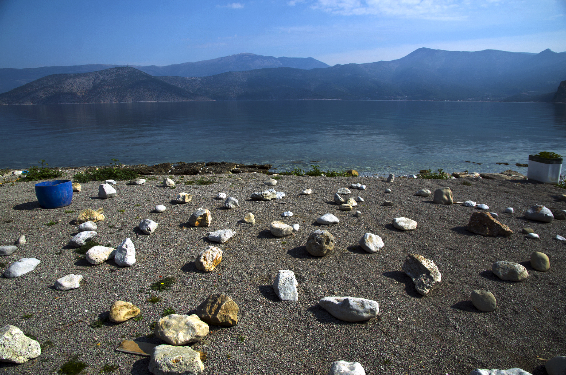 SALT: Το νέο λεύκωμα του Κώστα Μασσέρα καταγράφει την άποψή του για τη φωτογραφία.