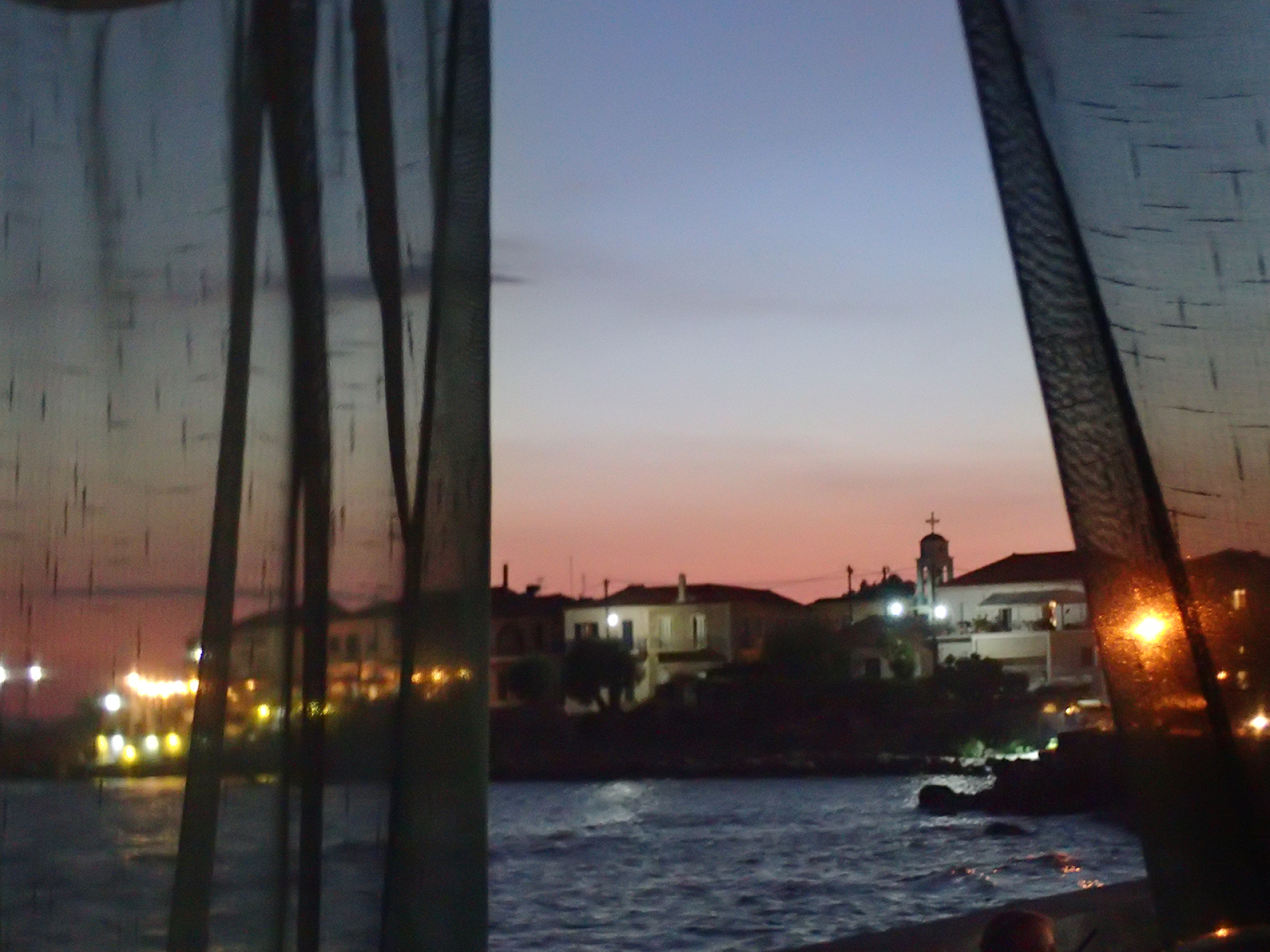 SALT: Το νέο λεύκωμα του Κώστα Μασσέρα καταγράφει την άποψή του για τη φωτογραφία.