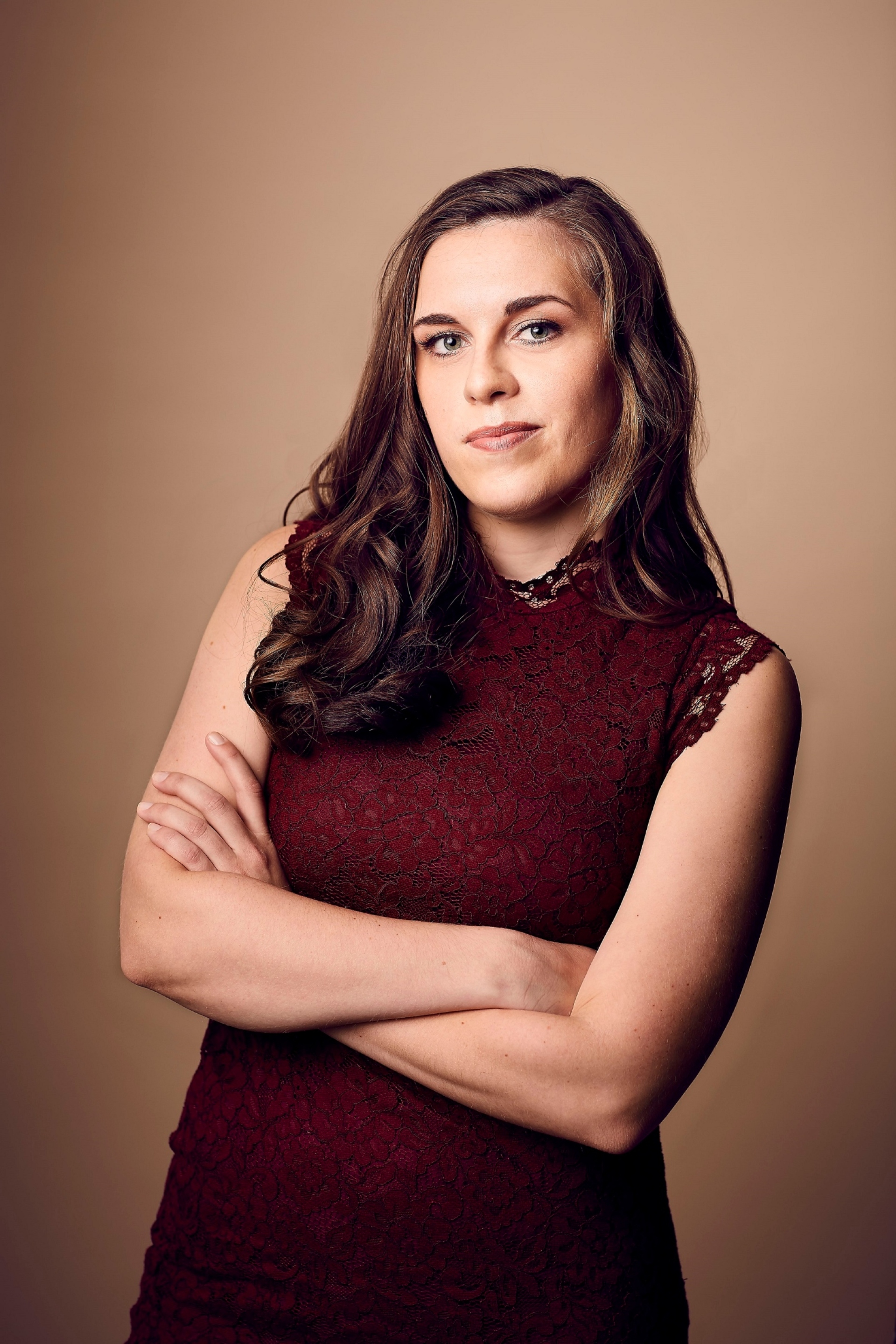 H υψίφωνος Flore van Meerssche η υψίφωνος Flore van Meerssche ερμηνεύει τα σολιστικά μέρη για φωνή το Όνειρο θερινής νύχτας (Eισαγωγή, έργο 21 και Σκηνική μουσική, έργο 61)