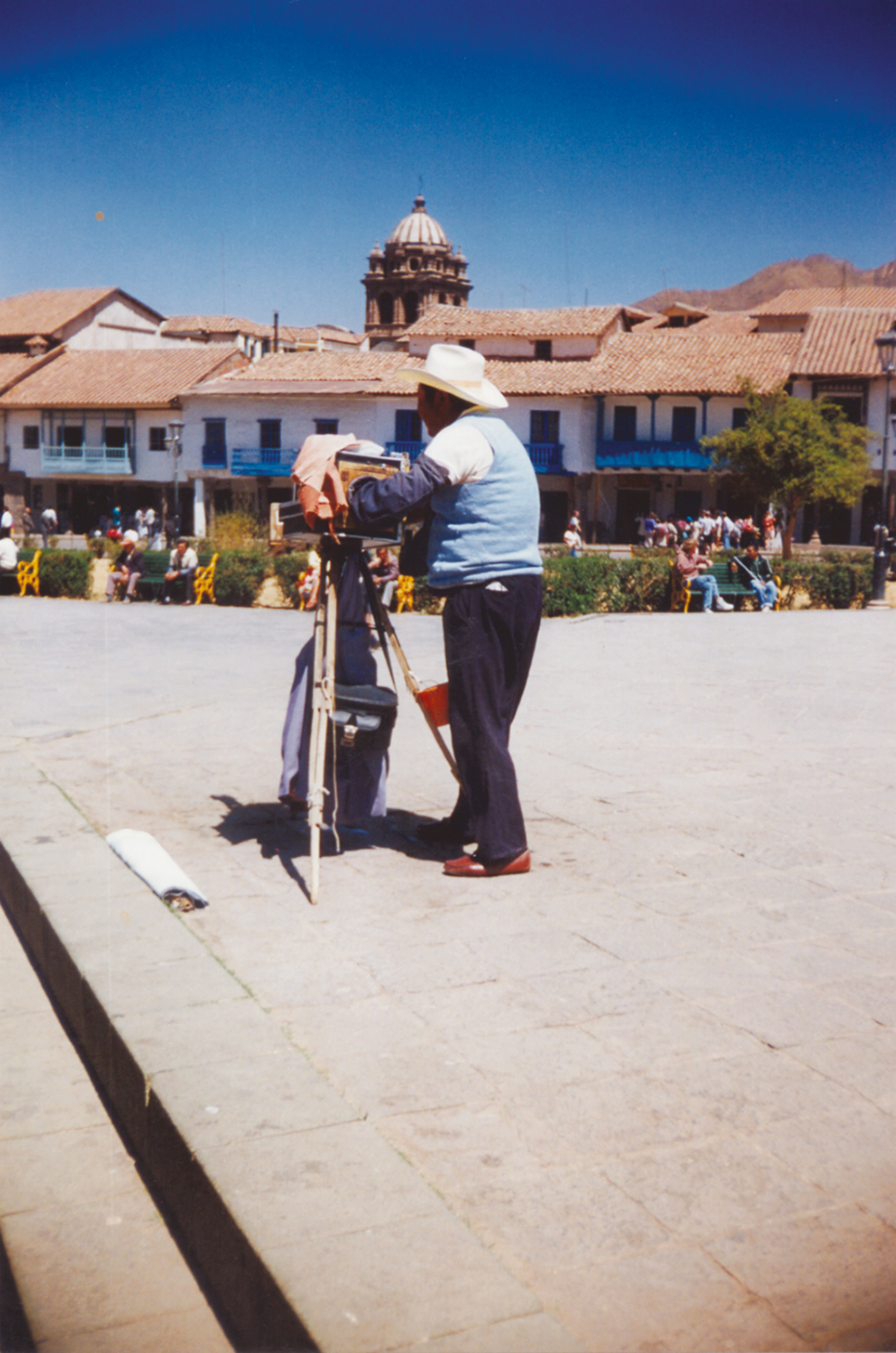 «Περού, Ταξίδι 1994»: το ημερολόγιο-βιβλίο της Θεόνης Παγκάλου-Ζερβού 