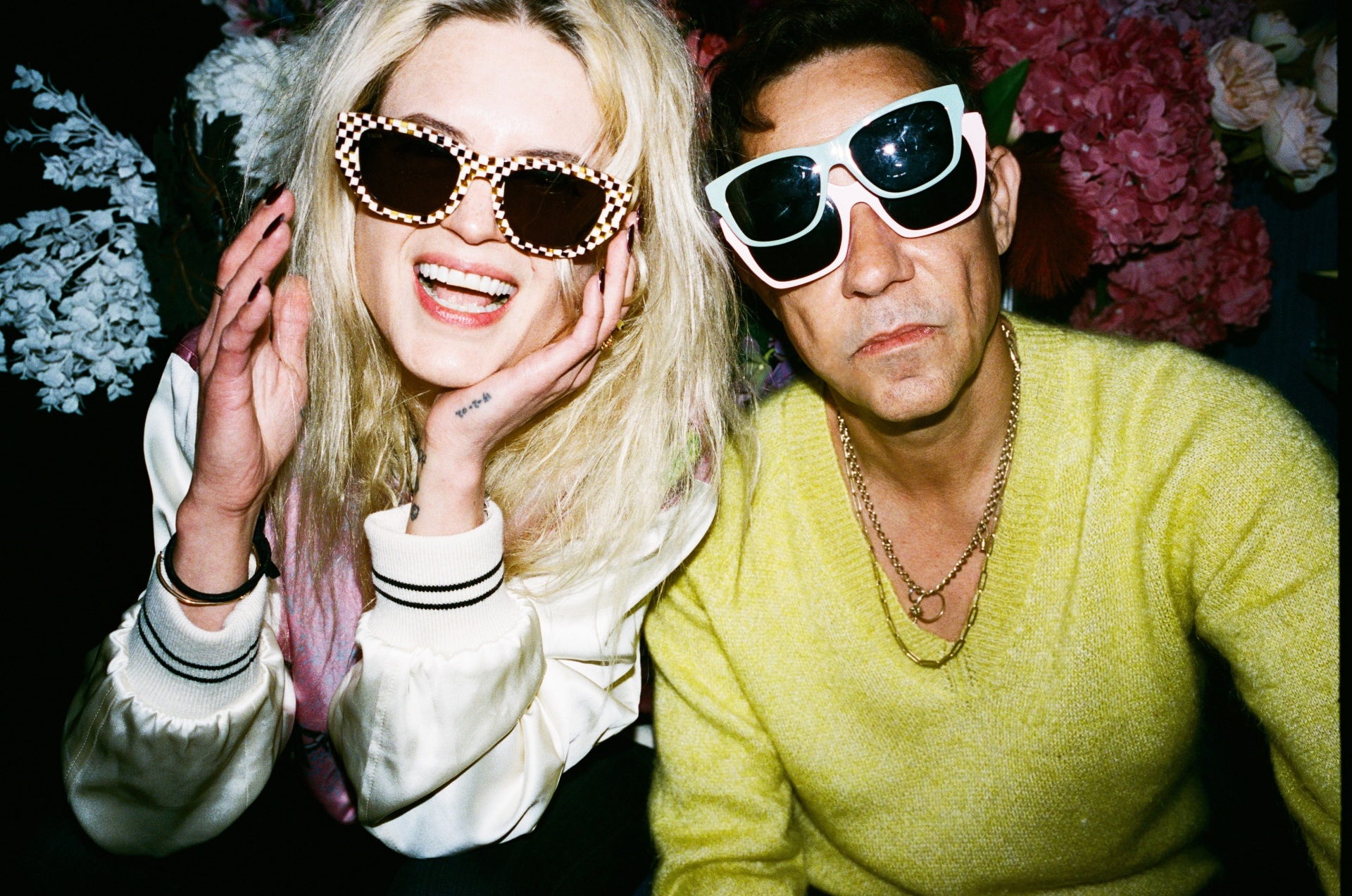 The Kills: Αποκλειστική συνέντευξη με την Alison Mosshart και τον Jamie Hince στην Athens Voice για το νέο τους άλμπουμ «God Games», τη μουσική και τη ζωή τους.