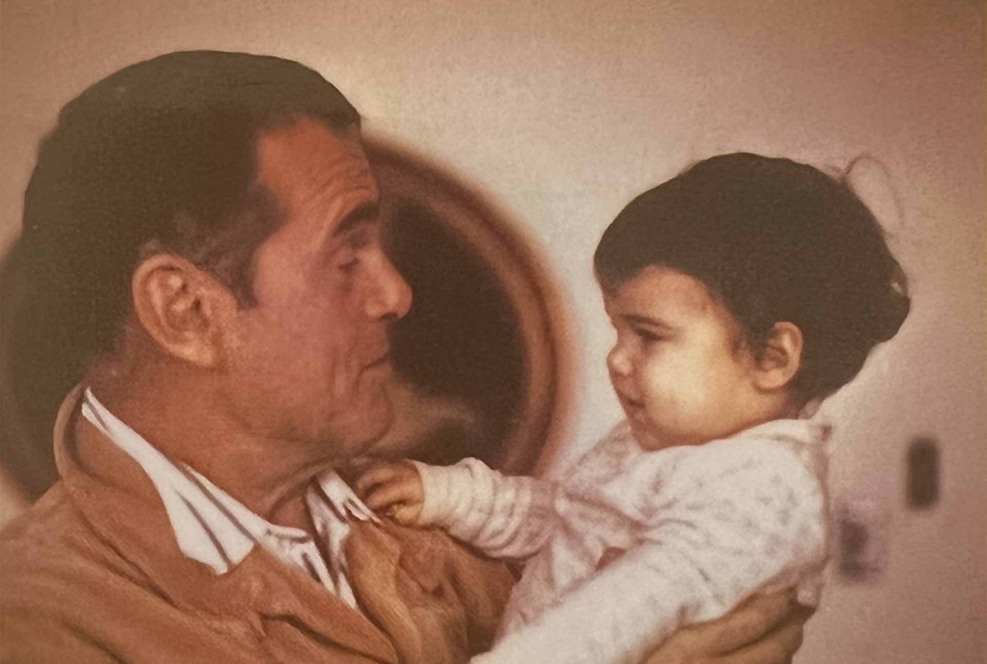 Ο Charles  Eames με την κόρη του, Lucia © Eames Foundation