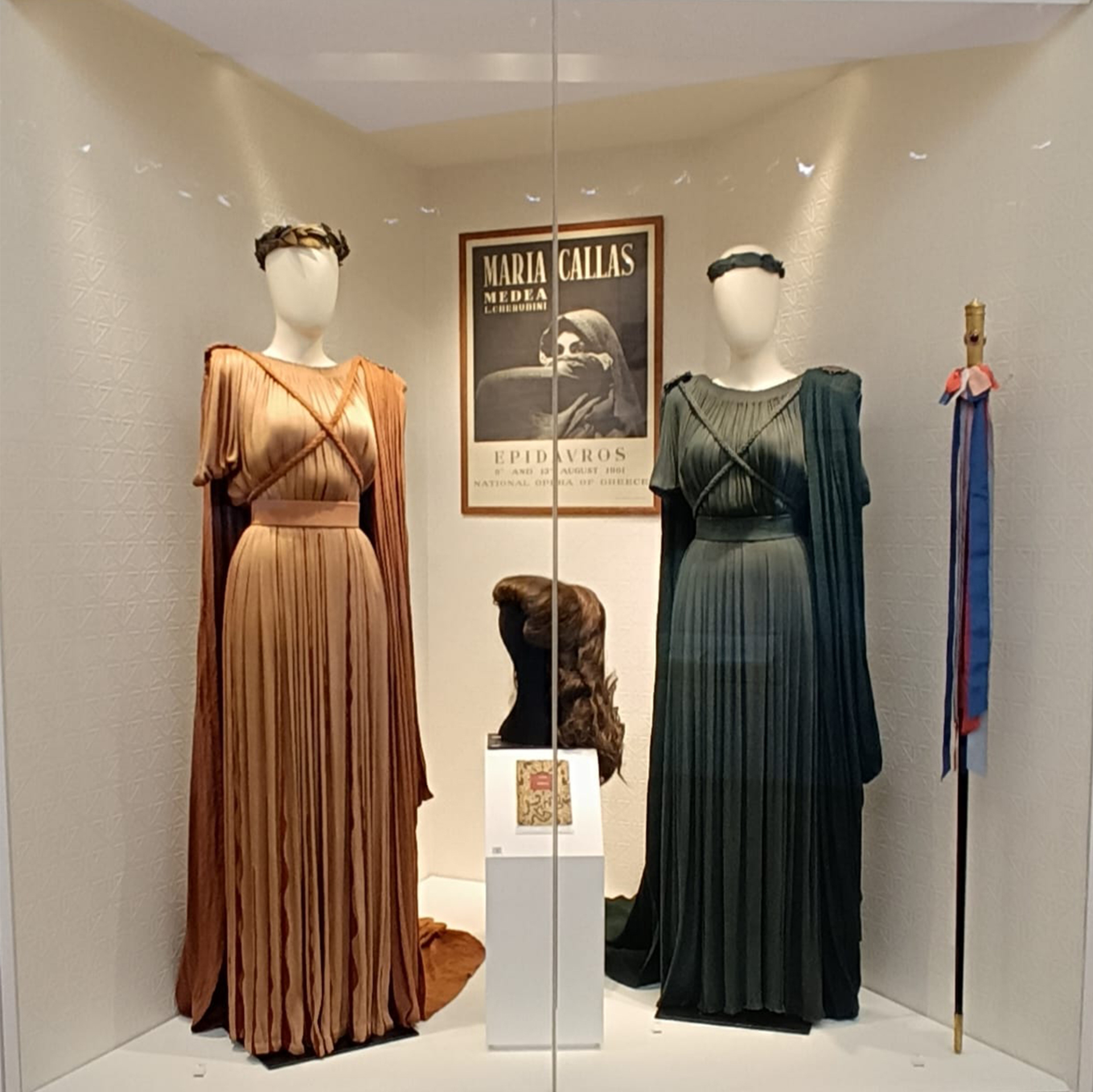 Μαρία Κάλλας: Κοστούμια από τους μεγάλους ρόλους της καριέρα της, Νόρμα και Τόσκα