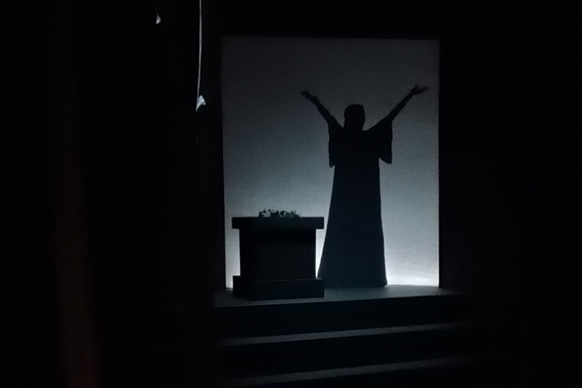 Η Νόρμα τραγουδά την ωδή στη σελήνη, στο Δάσος των Δρυΐδων