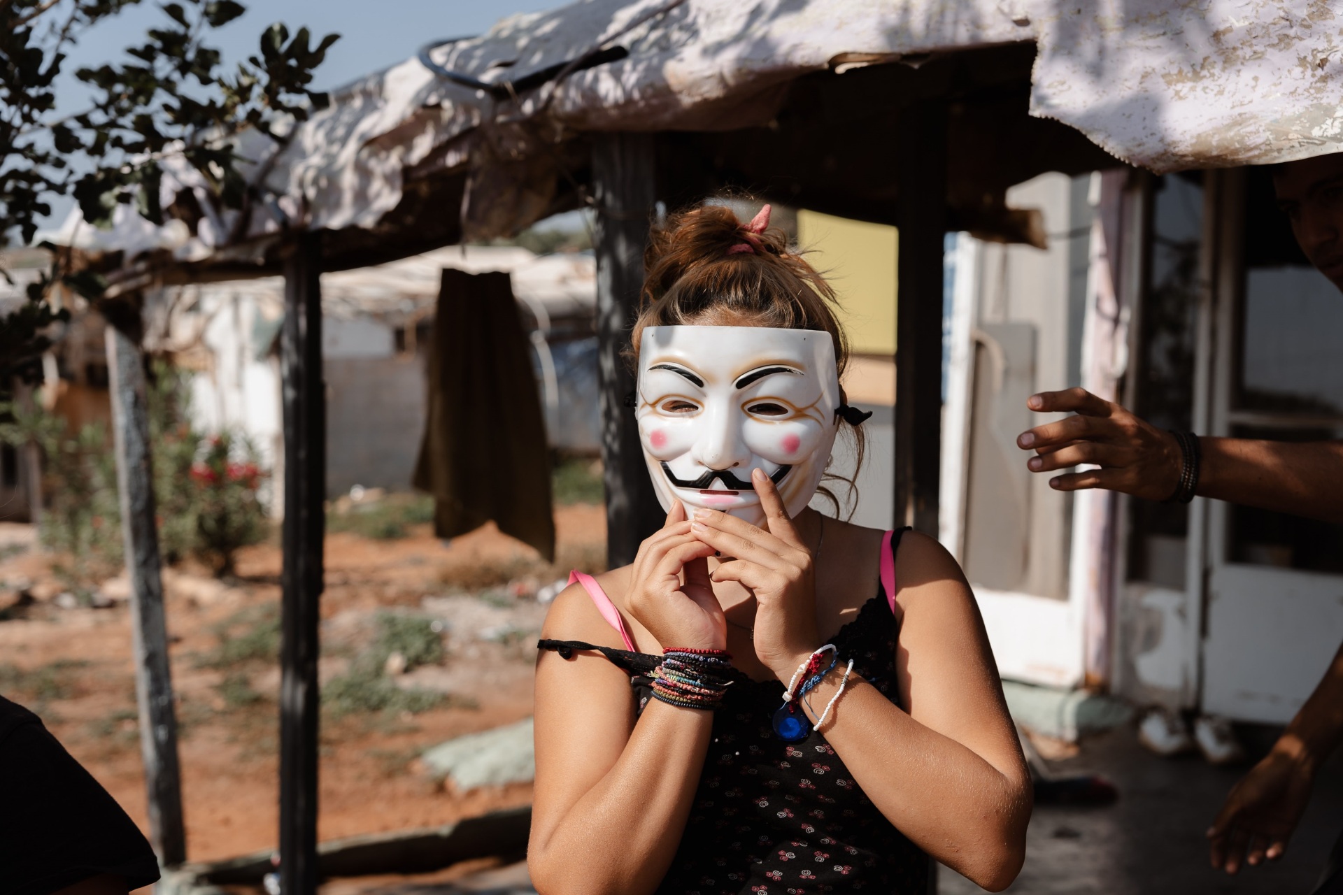 Φωτορεπορτάζ από τον καταυλισμό Σοφό στον Ασπρόπυργο - Η καθημερινότητα των τσιγγάνων και οι συνθήκες διαβίωσης