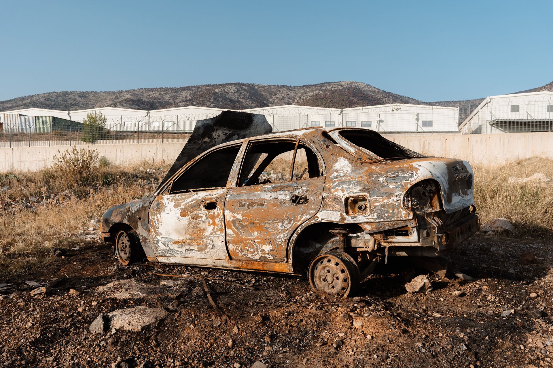 Φωτορεπορτάζ από τον καταυλισμό Σοφό στον Ασπρόπυργο - Η καθημερινότητα των τσιγγάνων και οι συνθήκες διαβίωσης