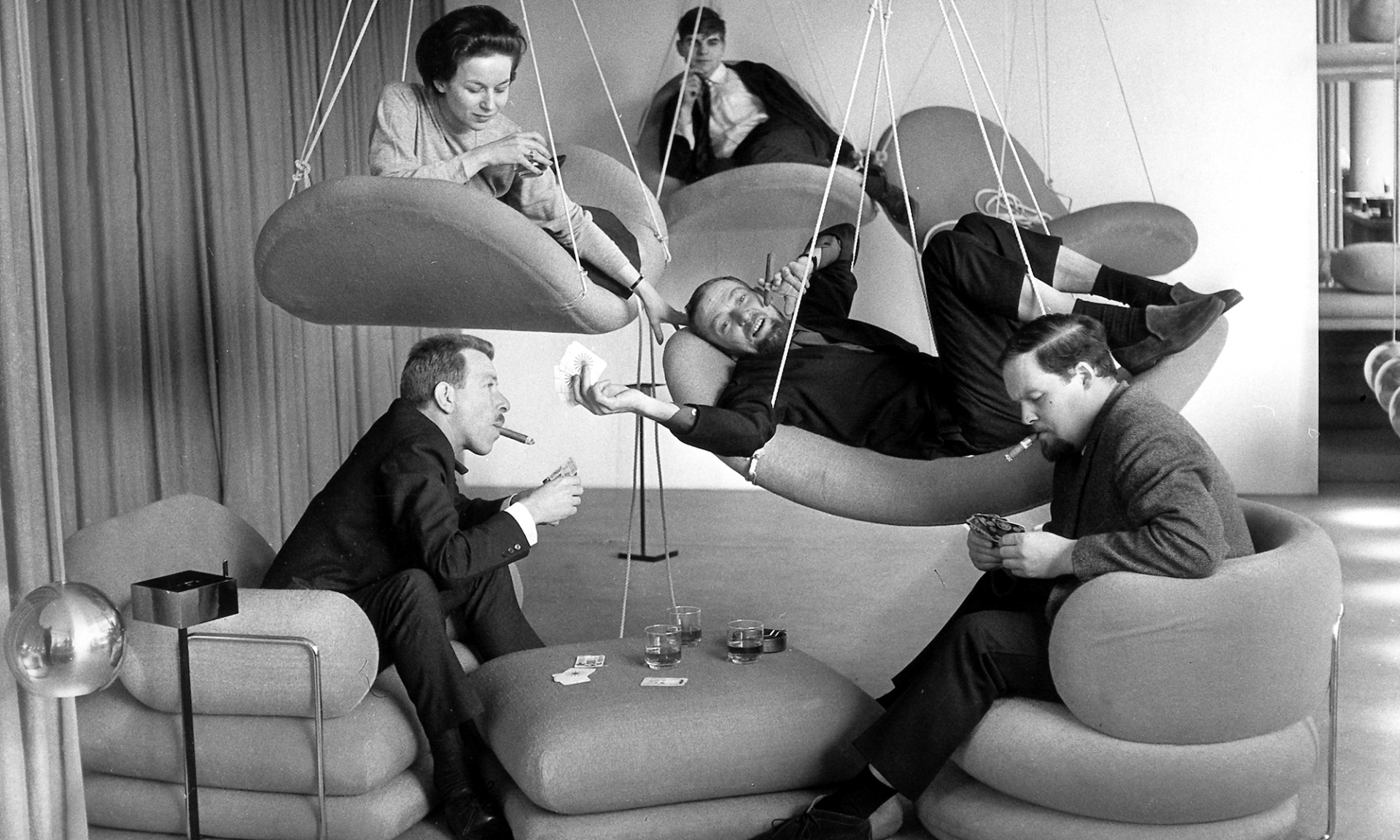 Έκθεση επίπλων από τον Verner Panton στη Φρανκφούρτη, τον Φεβρουάριο του 1964 © Roland Witschel/picture alliance via Getty Images