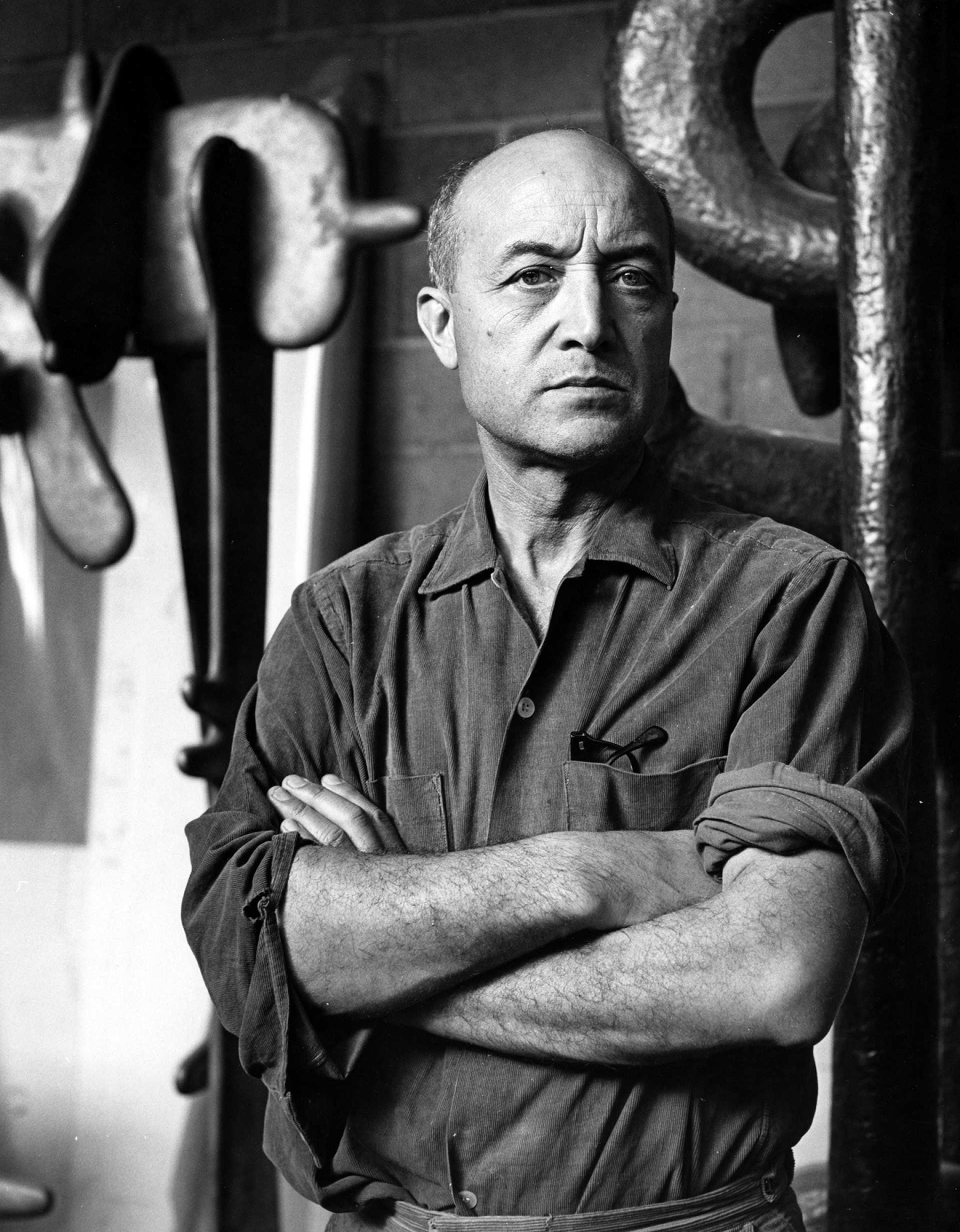 Ο Isamu Noguchi το 1966 © Jack Mitchell/Getty Images