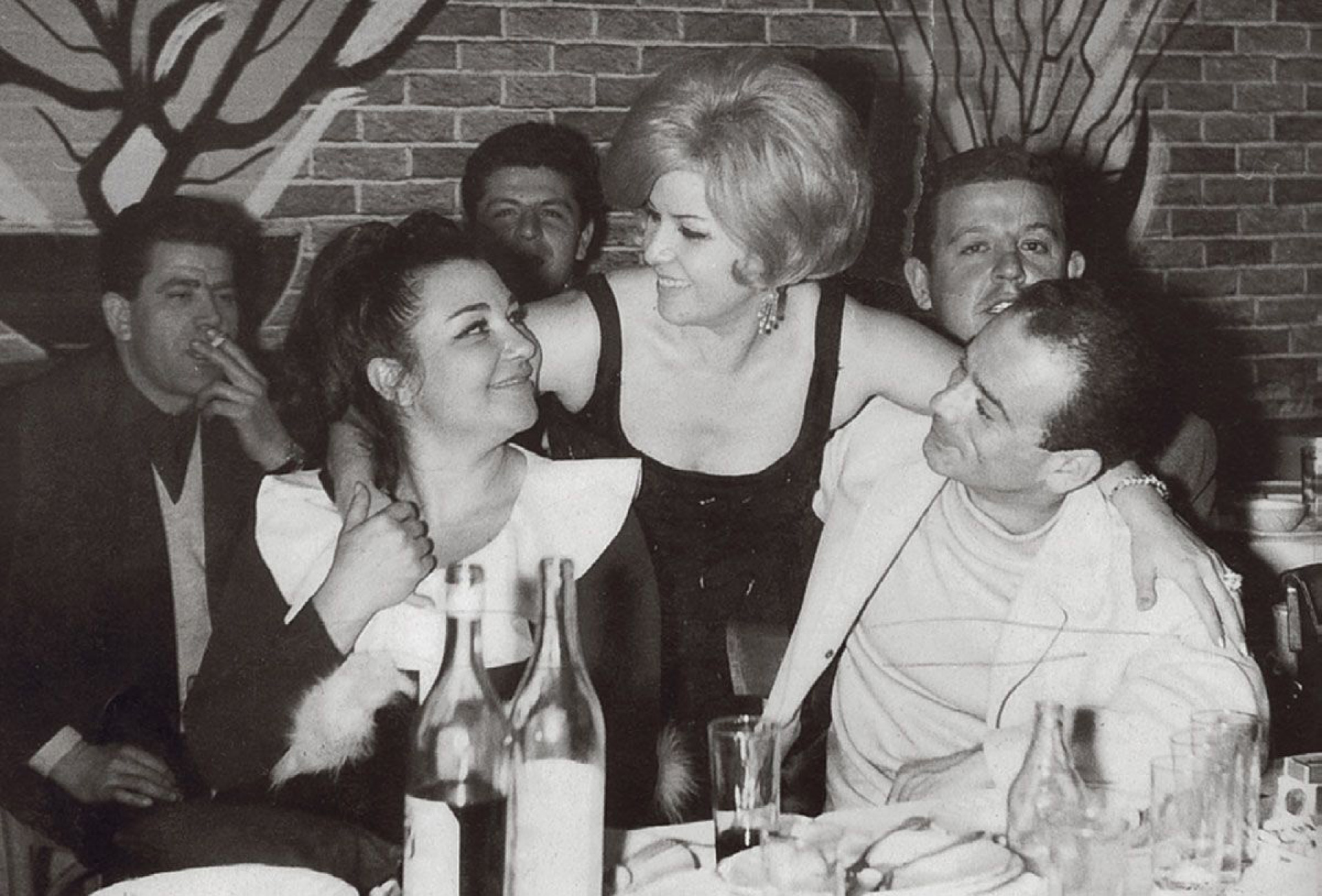 Καίτη Γκρέυ: Η συναρπαστική ιστορία της ζωής της με δικά της λόγια