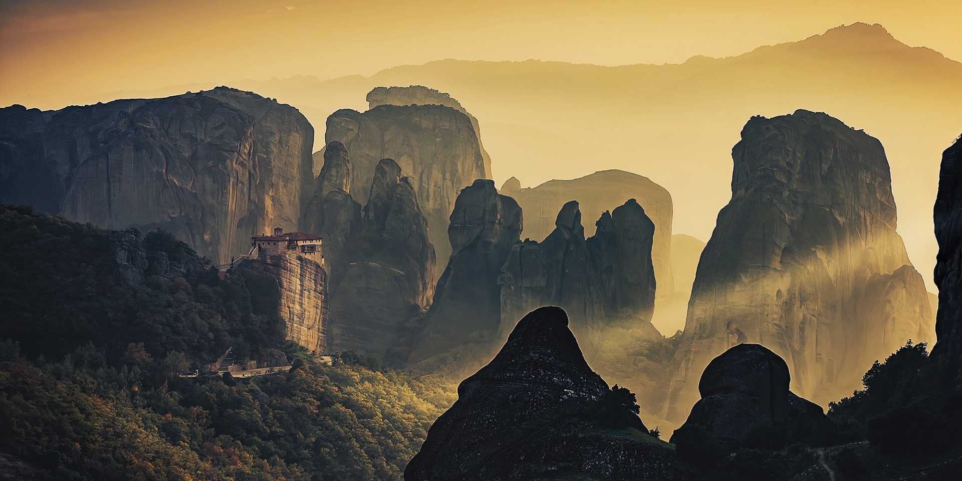 Ο διεθνής φωτογράφος, Γιάννης Λάριος, μιλάει στην Athens Voice για τη σχέση του ανθρώπου με την τεχνολογία και τη φύση