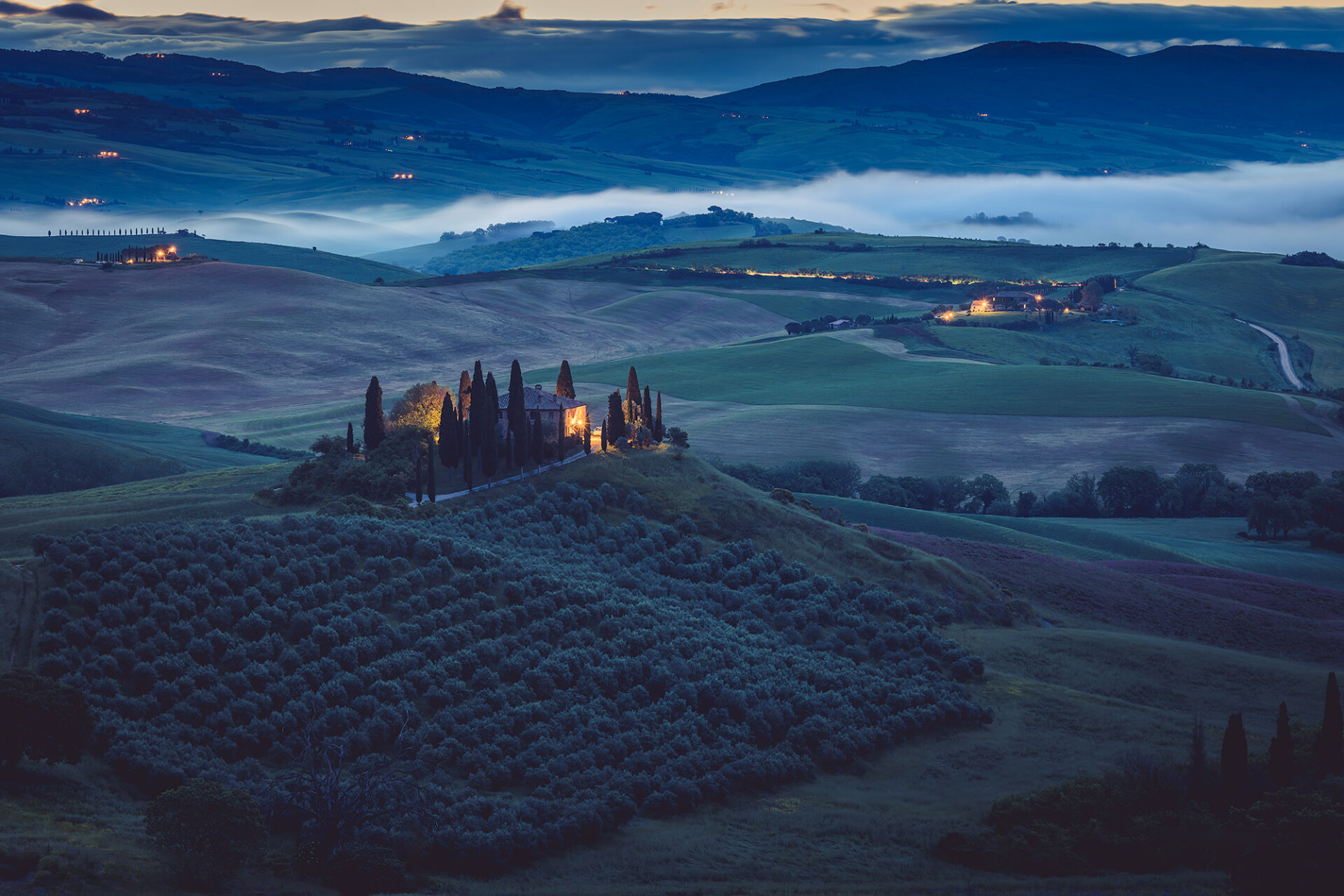 Ο διεθνής φωτογράφος, Γιάννης Λάριος, μιλάει στην Athens Voice για τη σχέση του ανθρώπου με την τεχνολογία και τη φύση