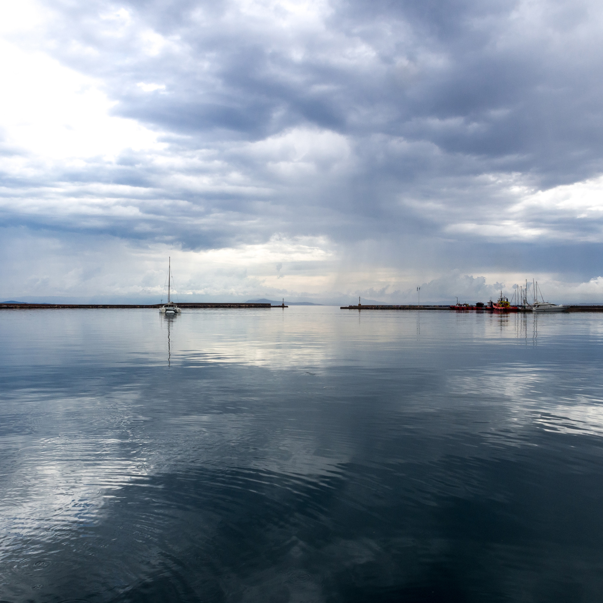 Ο Πλάτων Ριβέλλης μιλάει στην Athens Voice