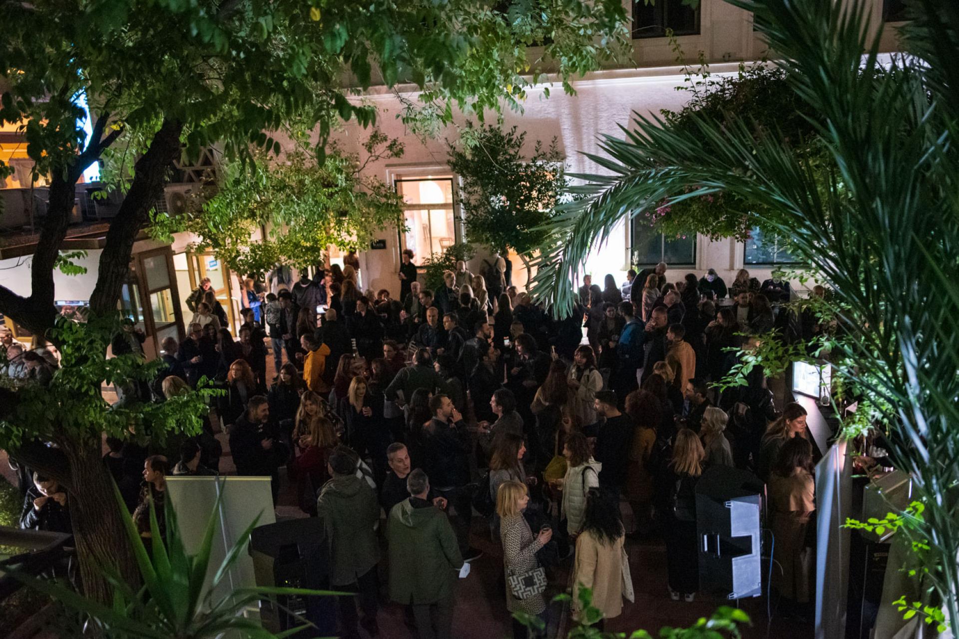 Fresh Voices by Voice 102.5: Ο νέος θεσμός του σταθμού παρουσίασε τους Man Called Shadow στο Γαλλικό Ινστιτούτο