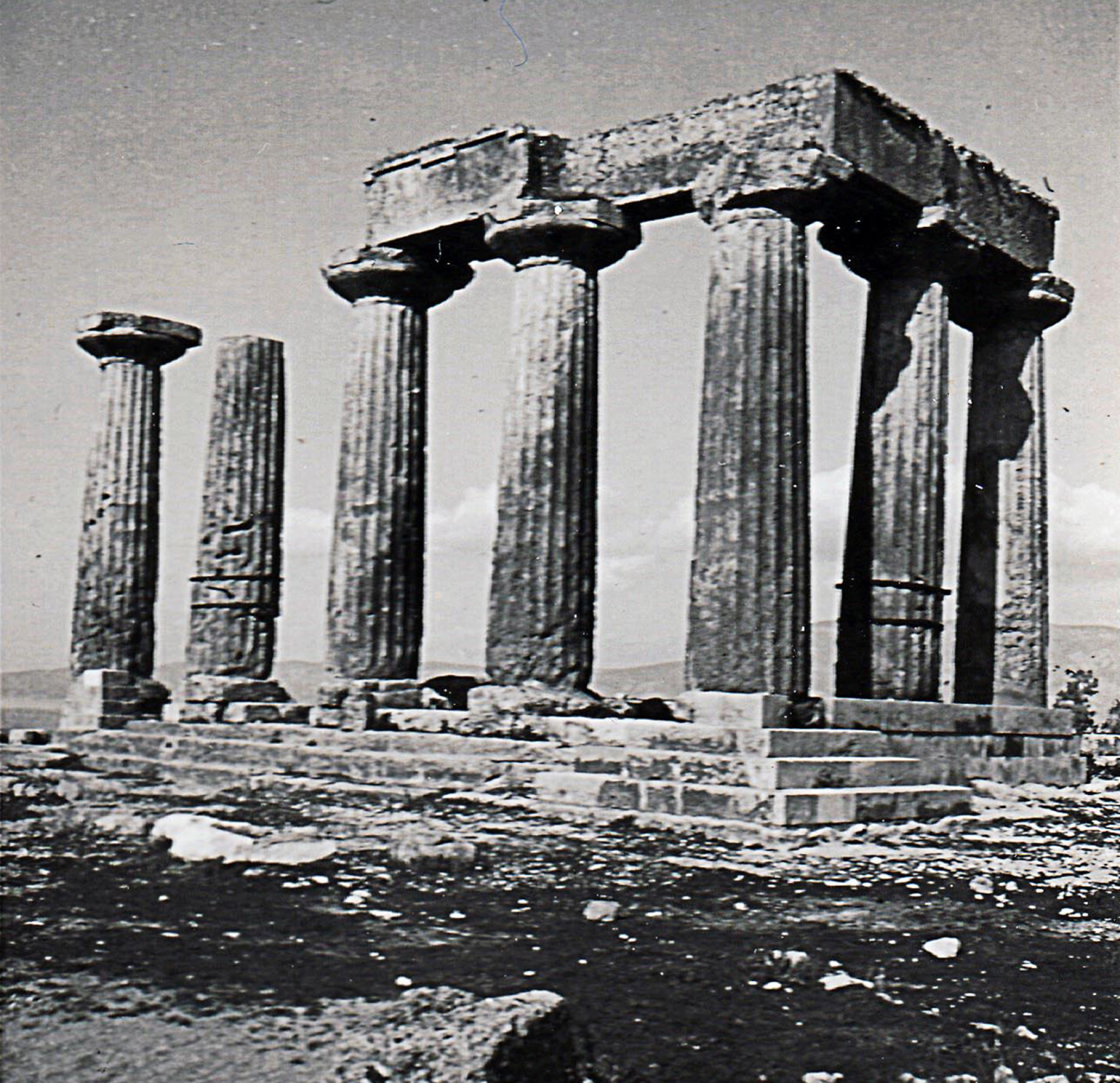 Ο ναός του Απόλλωνα σε φωτογραφία του Rene Boisseau (1936)