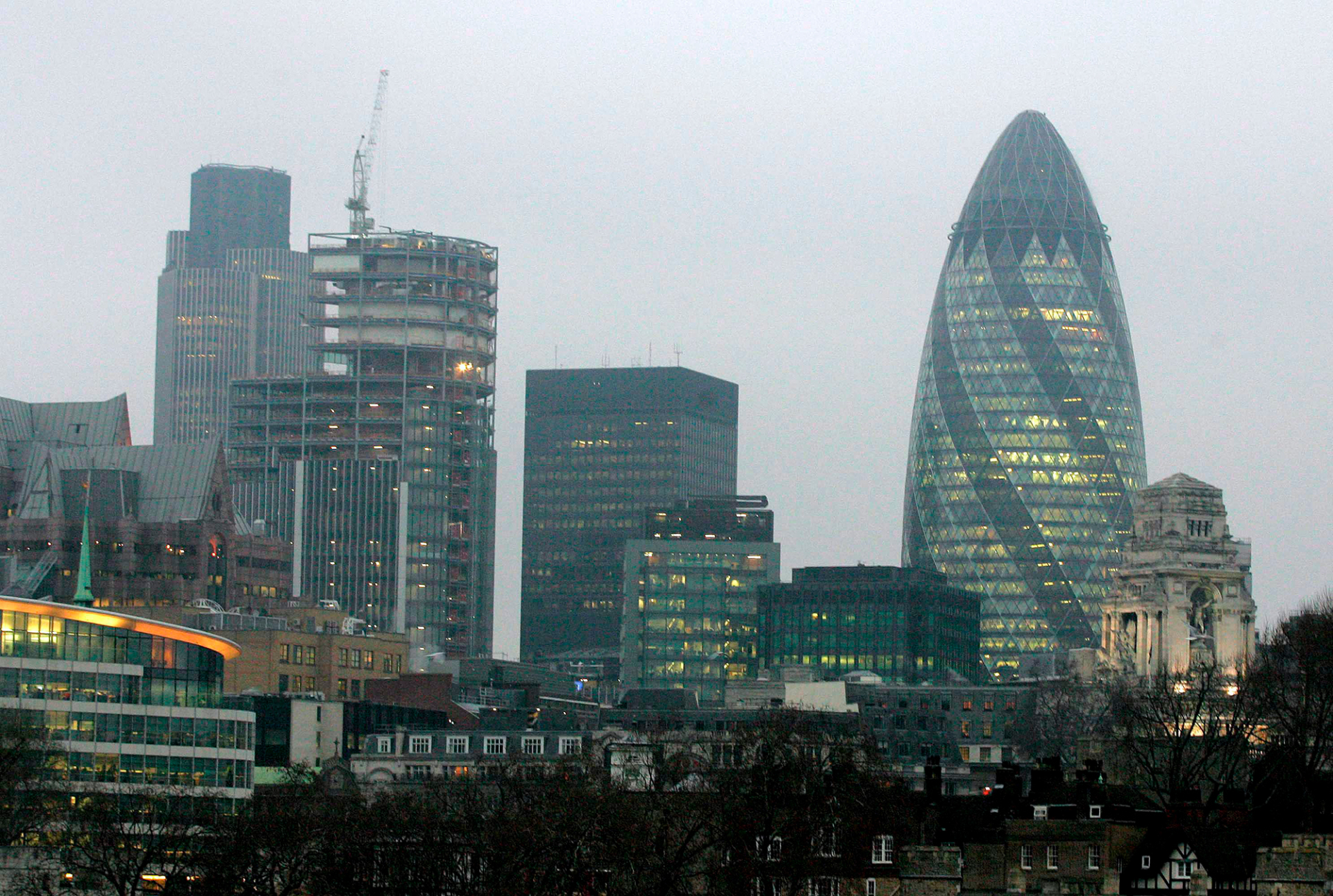 Ο πύργος Gherkin στο Λονδίνο © EPA/LINDSEY PARNABY