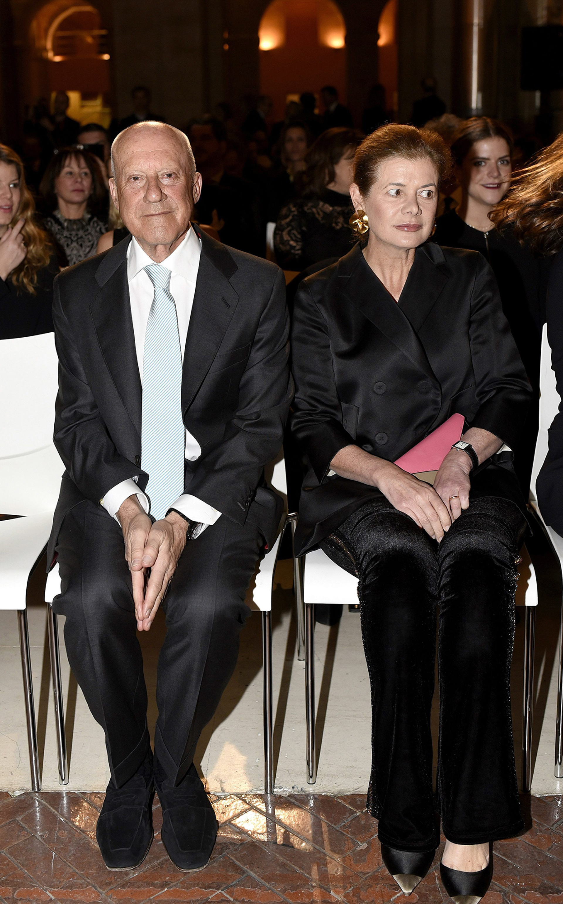 Ο Norman Foster και η Elena Foster στο Iberoamerican Patronage awards gala το 2016 © EPA/FERNANDO VILLAR