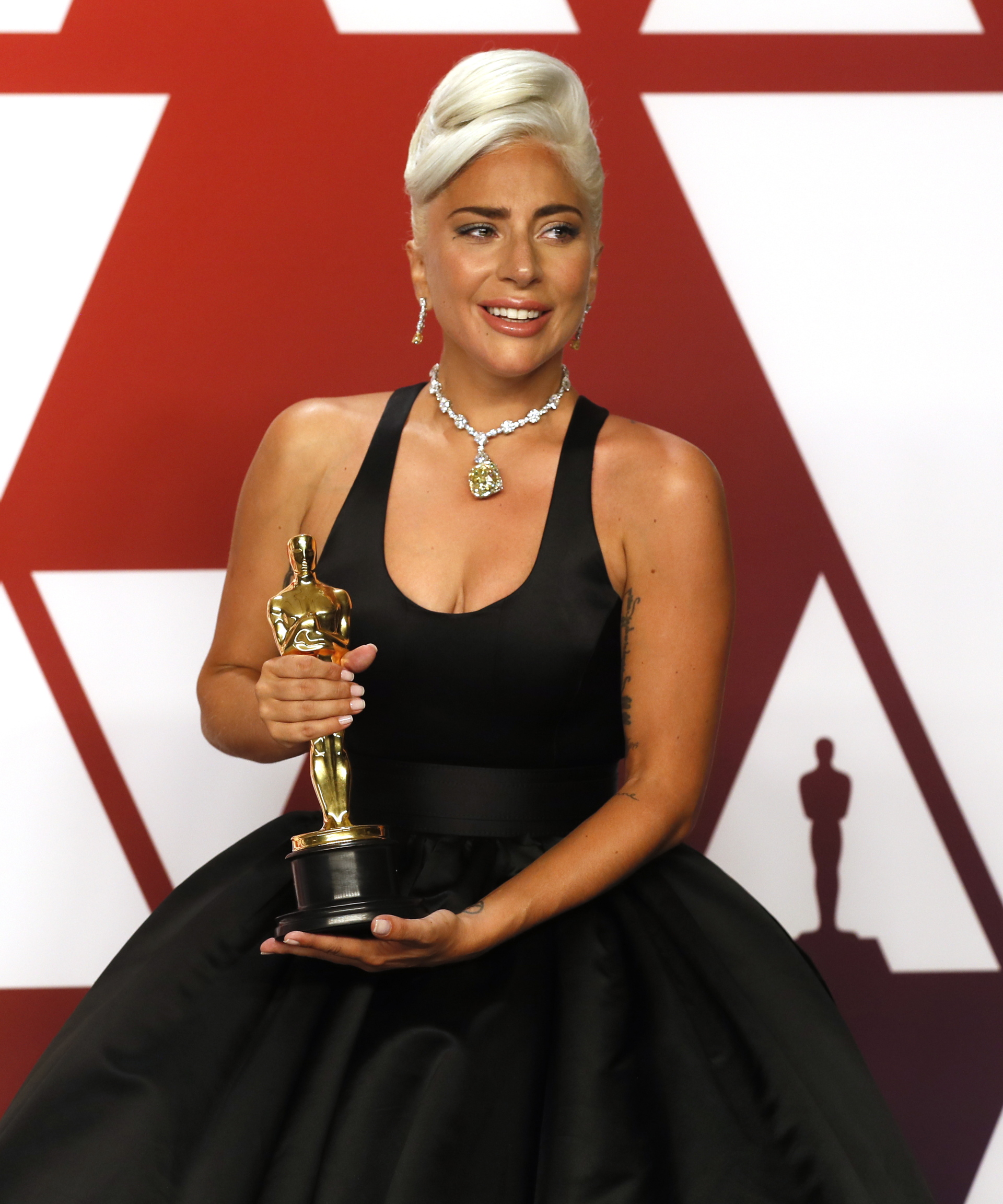Η Lady Gaga στα Όσκαρ του 2019 με Tiffany & Co 128,4 καρατίων