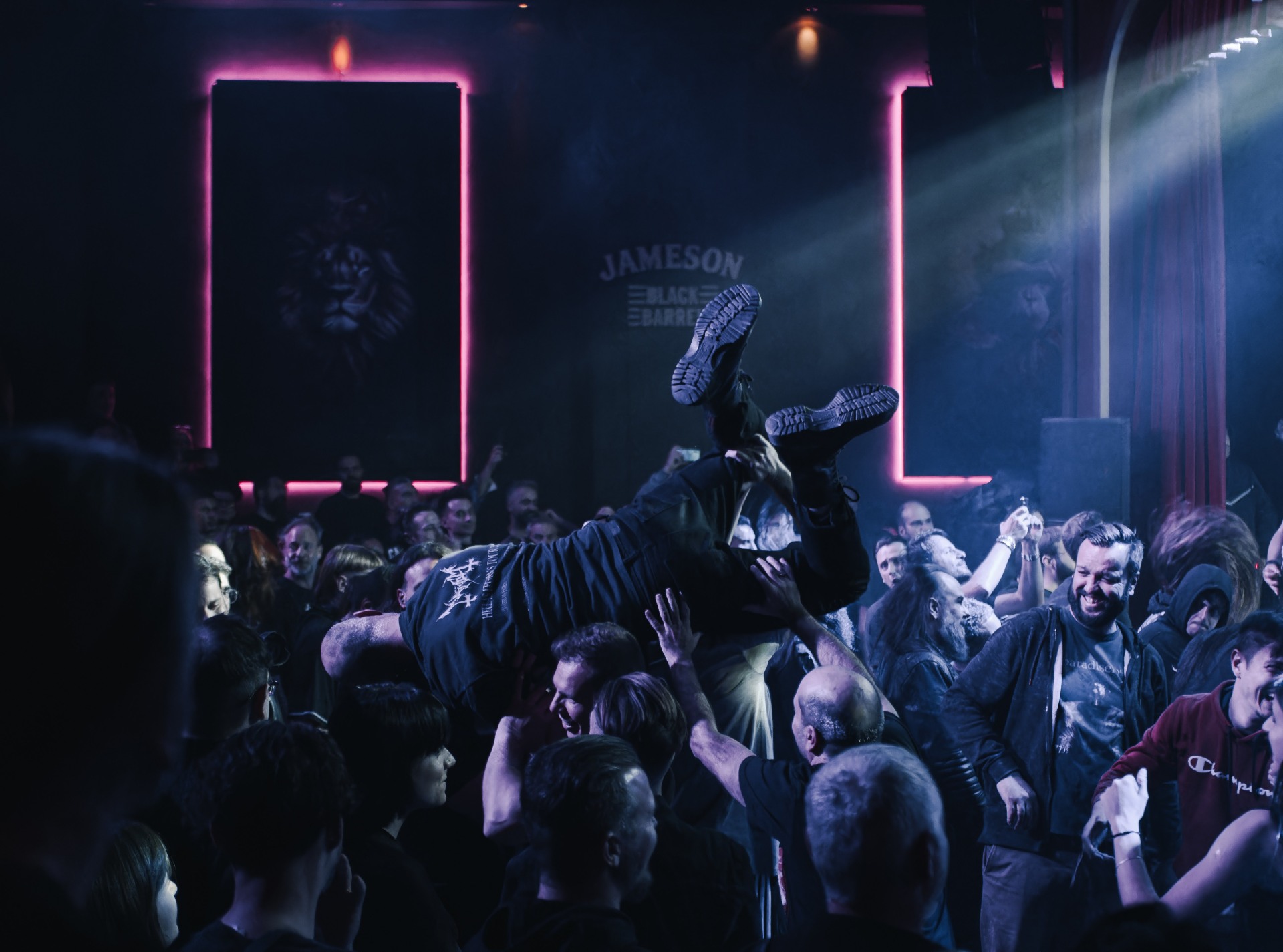 Nightfall: Ανταπόκριση από την πρώτη τους συναυλία στη Λάρισα, στο νέο πολυχώρο Circus Entertainment Club