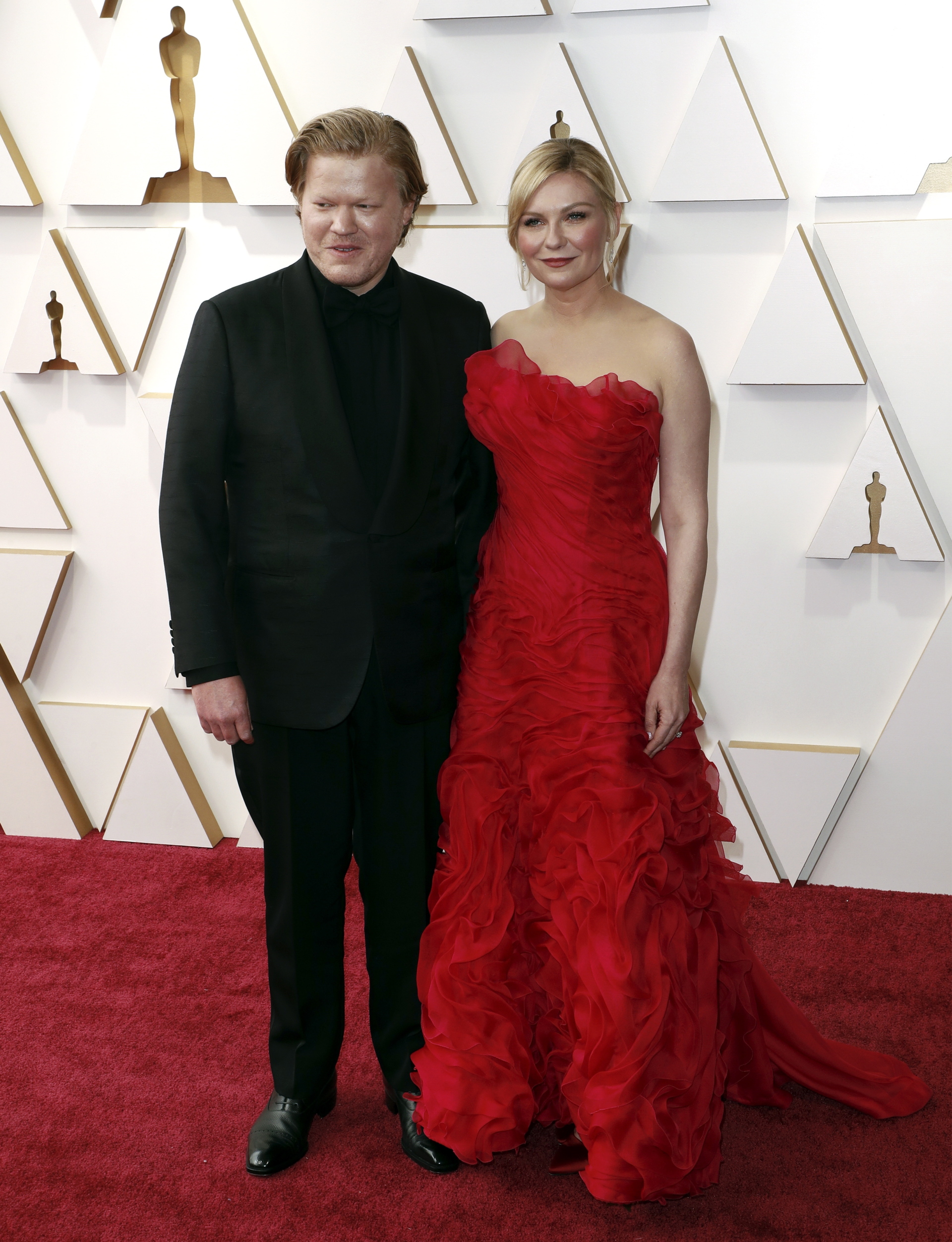 Jesse Plemons and Kirsten Dunst 