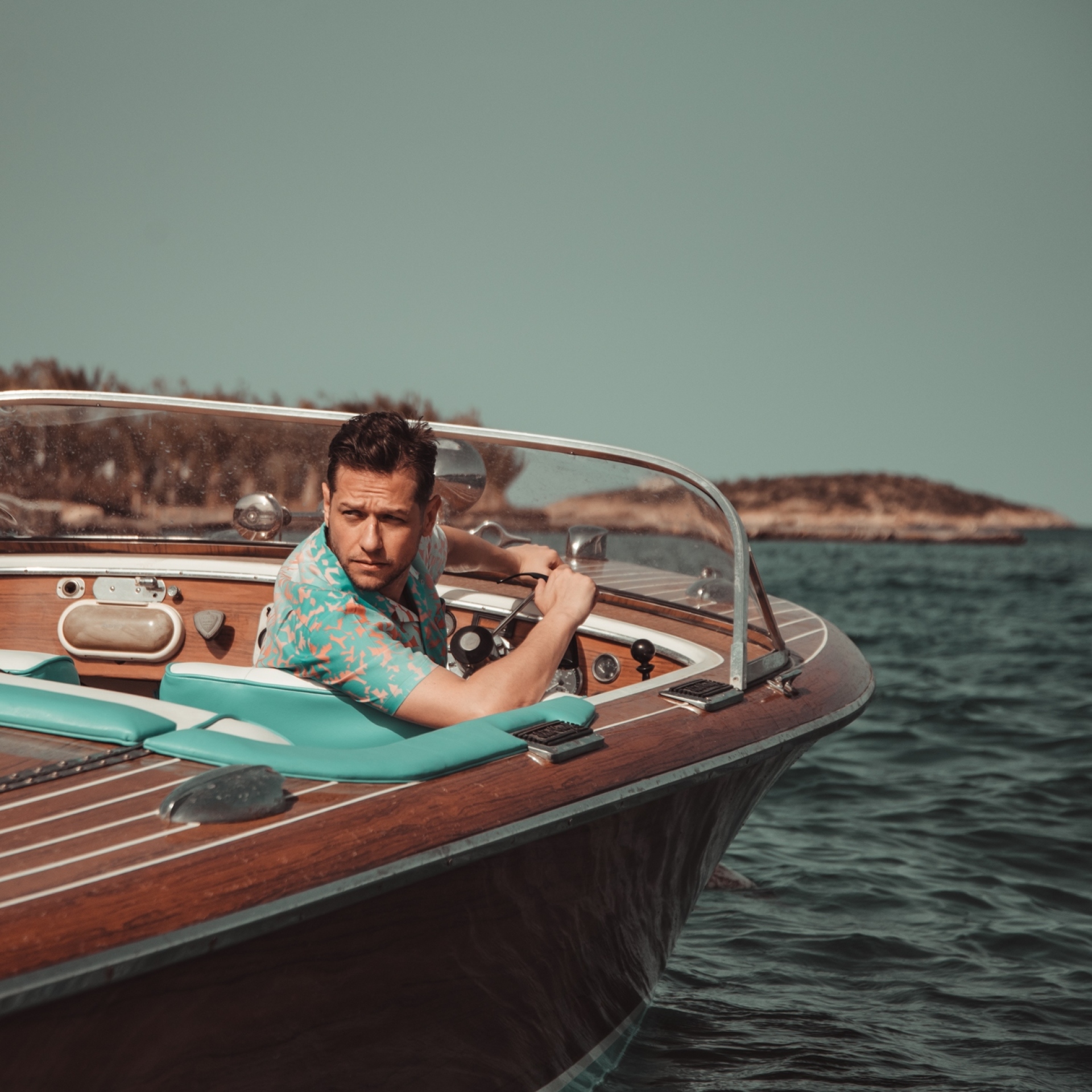 CJ Jeff: Συνέντευξη με τον μουσικό παραγωγό και DJ πριν το πάρτι του στην Αθήνα για τα 25 χρόνια του στα decks.