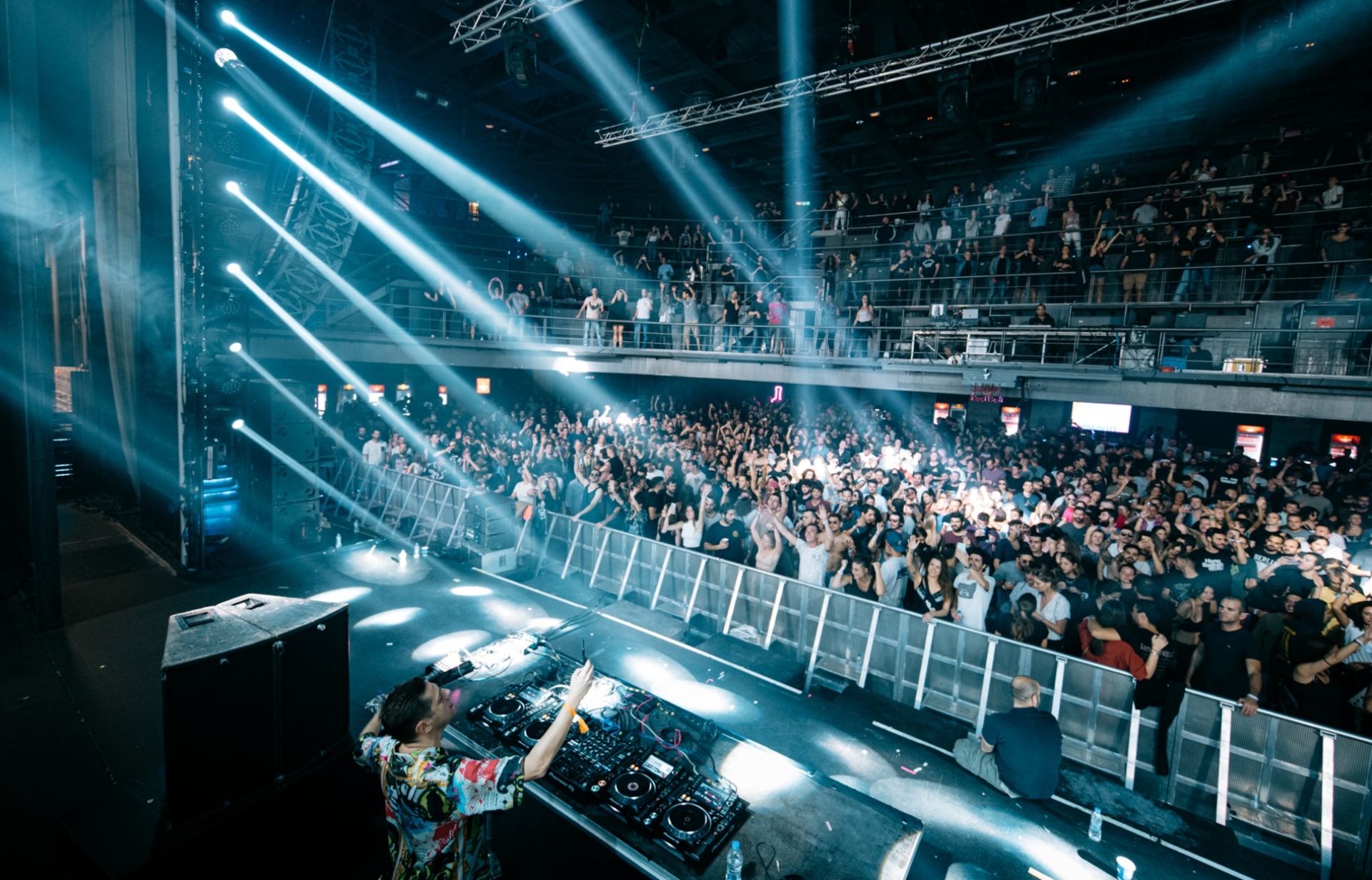 CJ Jeff: Συνέντευξη με τον μουσικό παραγωγό και DJ πριν το πάρτι του στην Αθήνα για τα 25 χρόνια του στα decks.