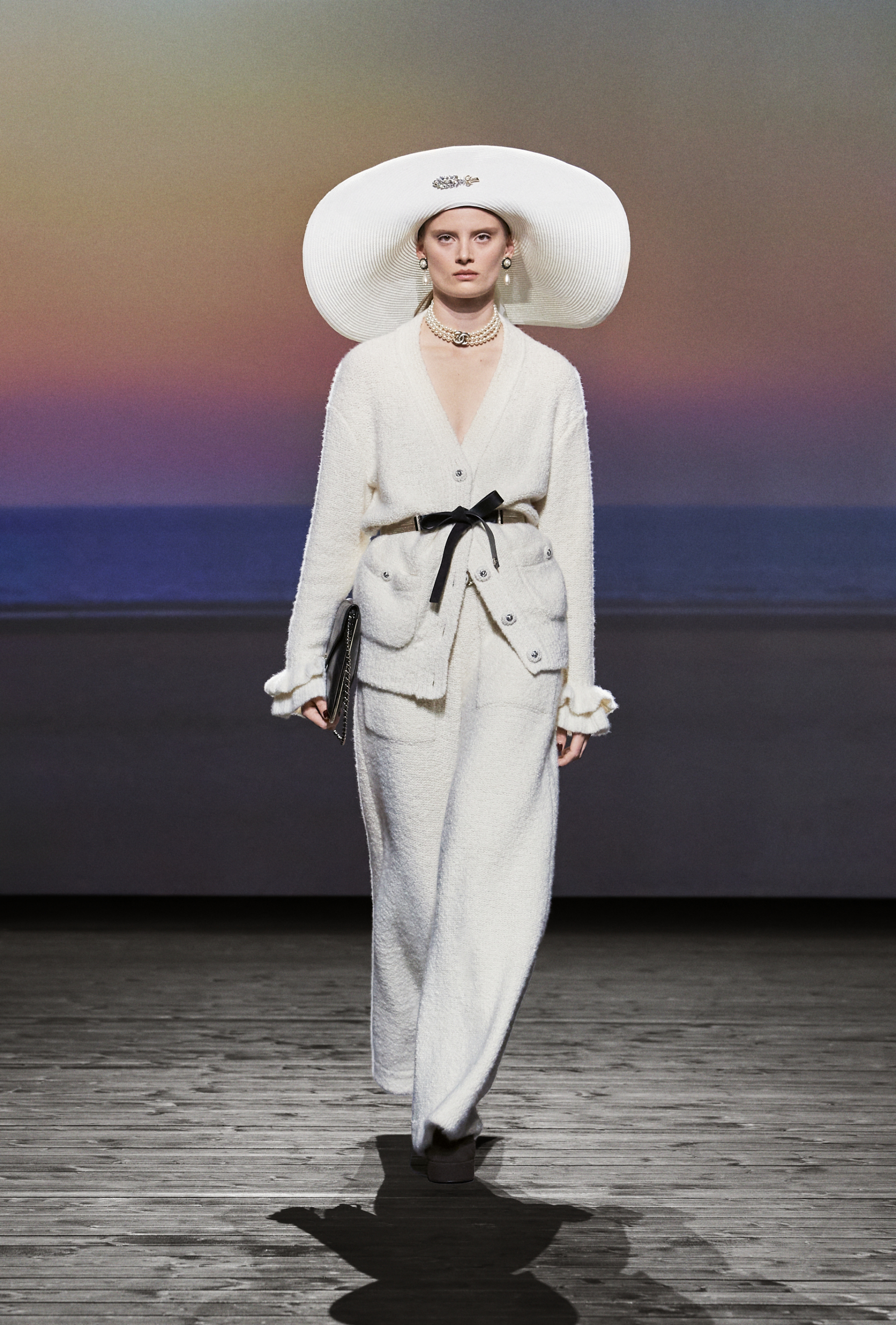 CHANEL: Η επίδειξη της συλλογής FW24-25 στο Παρίσι 