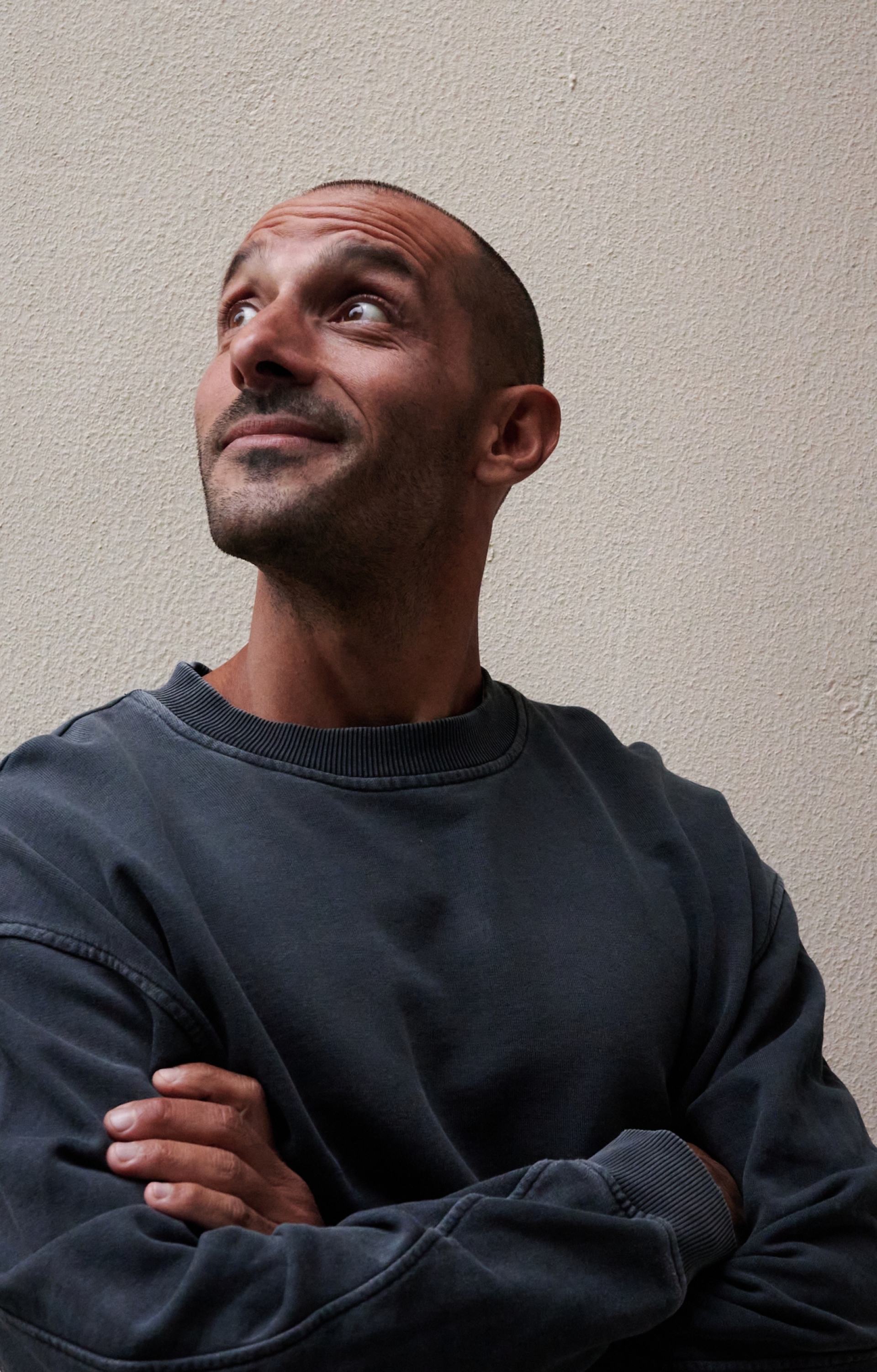 Ο ζωγράφος Θοδωρής Μπαργιώτας