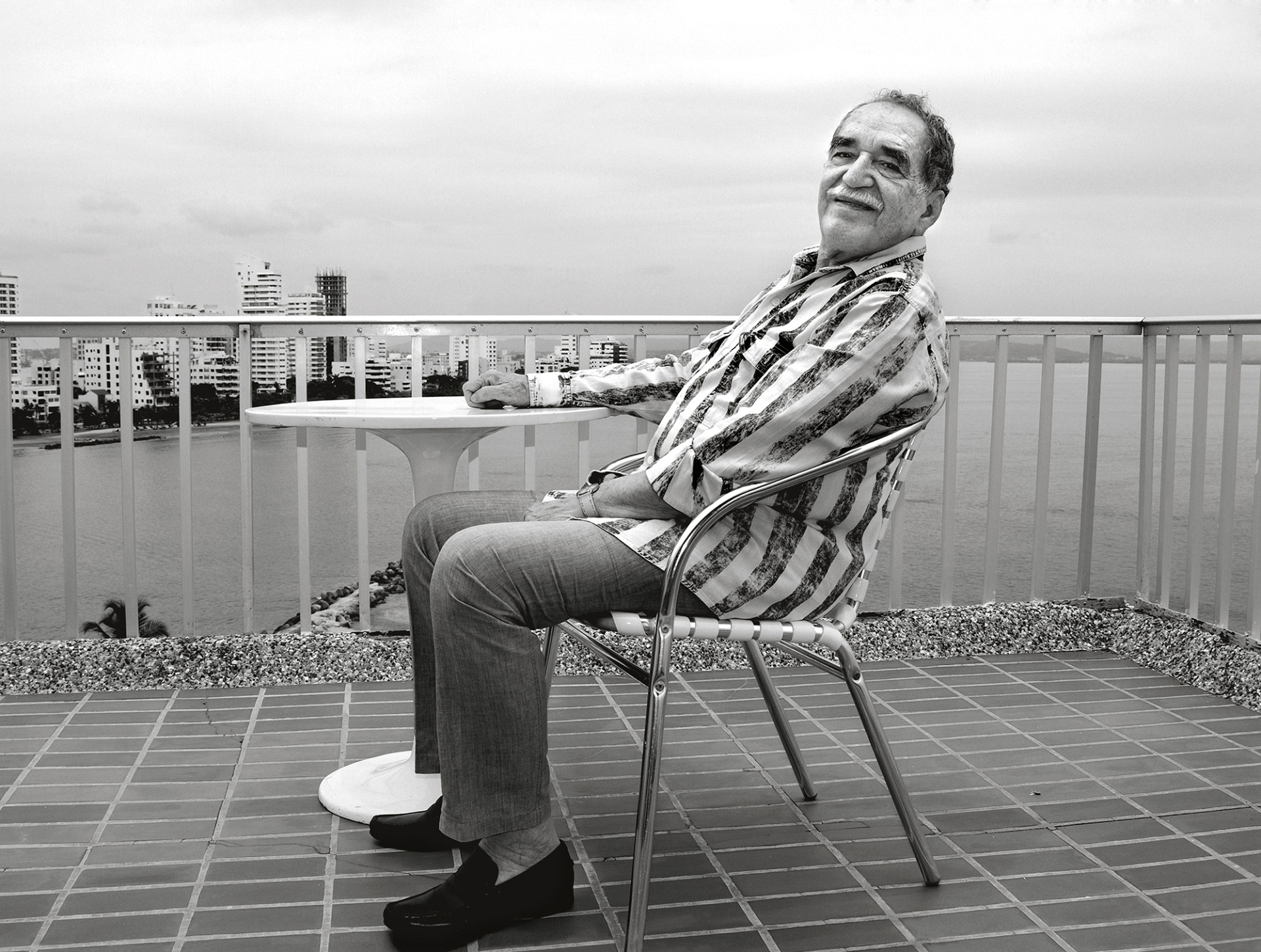 Ο Δημήτρης Γέρος φωτογραφίζει τον Γκάμπριελ Γκαρσία Μάρκες στην Καρταχένα, Άνοιξη 2007
