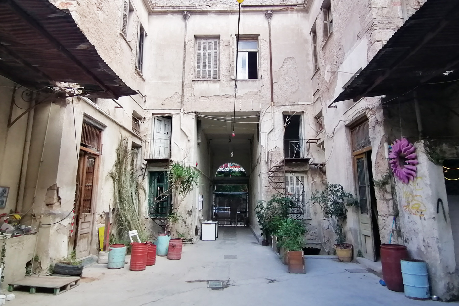 Εσωτερικό του κτιρίου το οποίο χρησιμοποιείται ως πολυχώρος