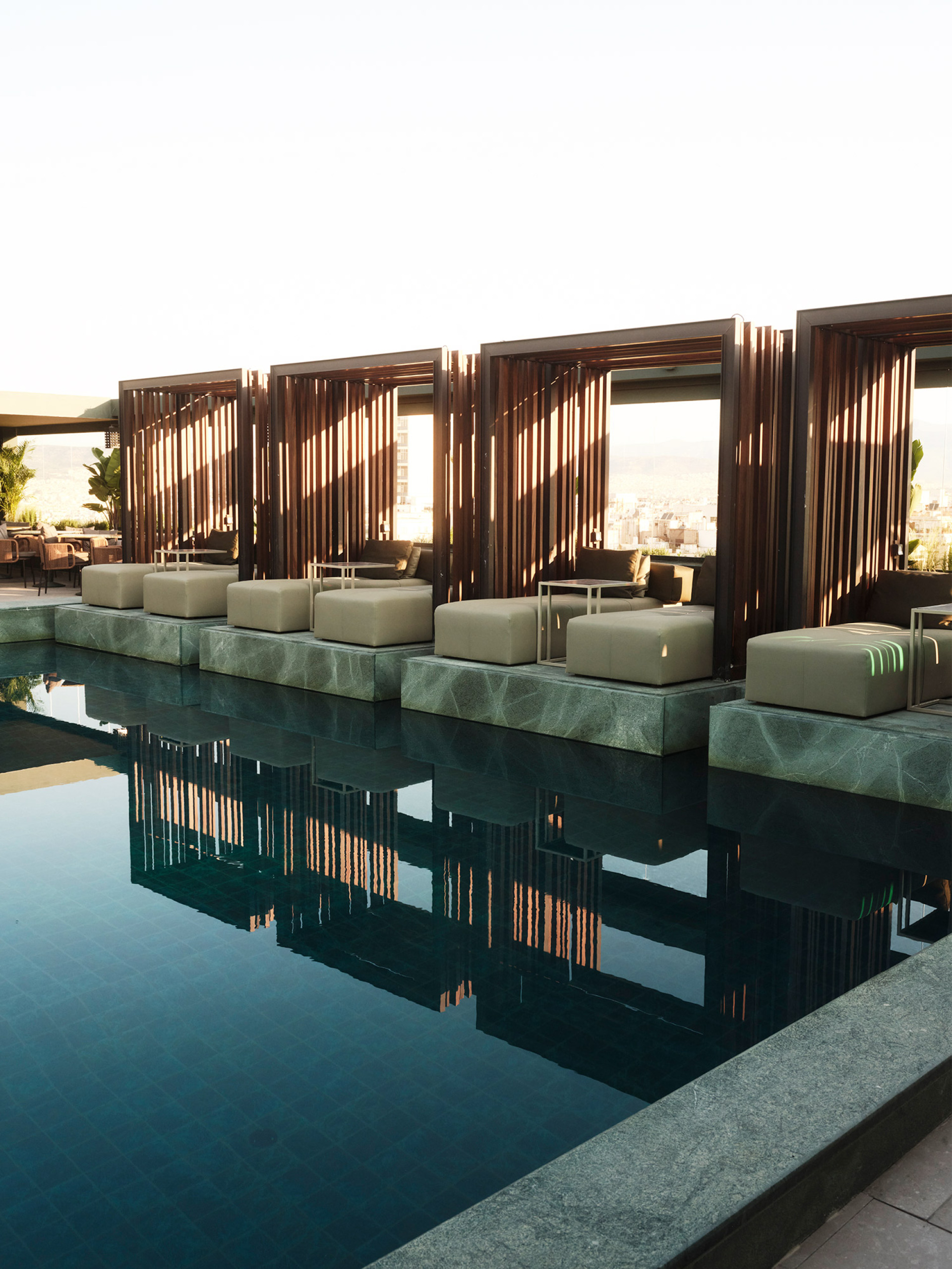 10 Urban Roof, Radisson Blu Park Hotel